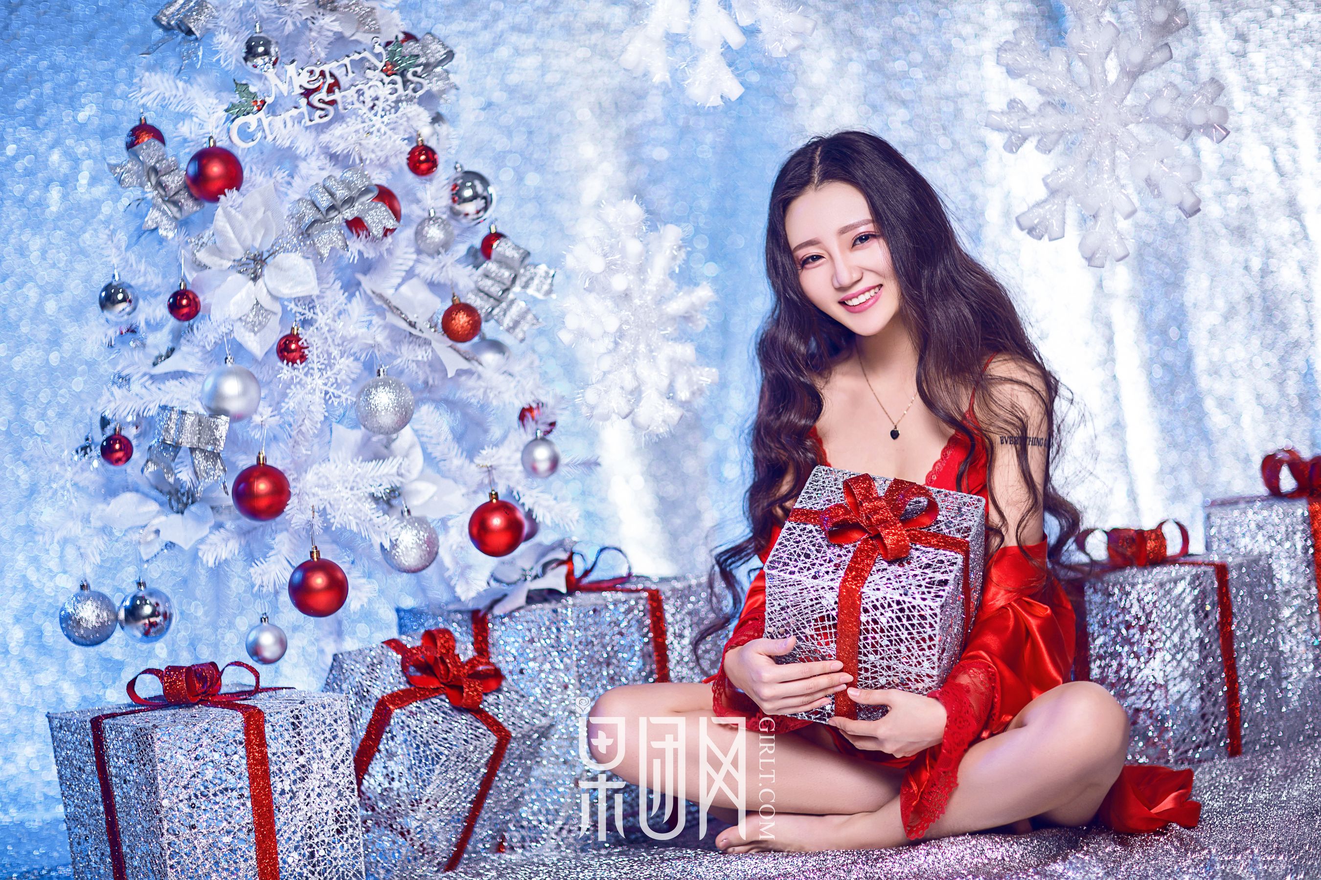 Mo Yaqi Christmas Surprise Fruit Group Girlt No.1111