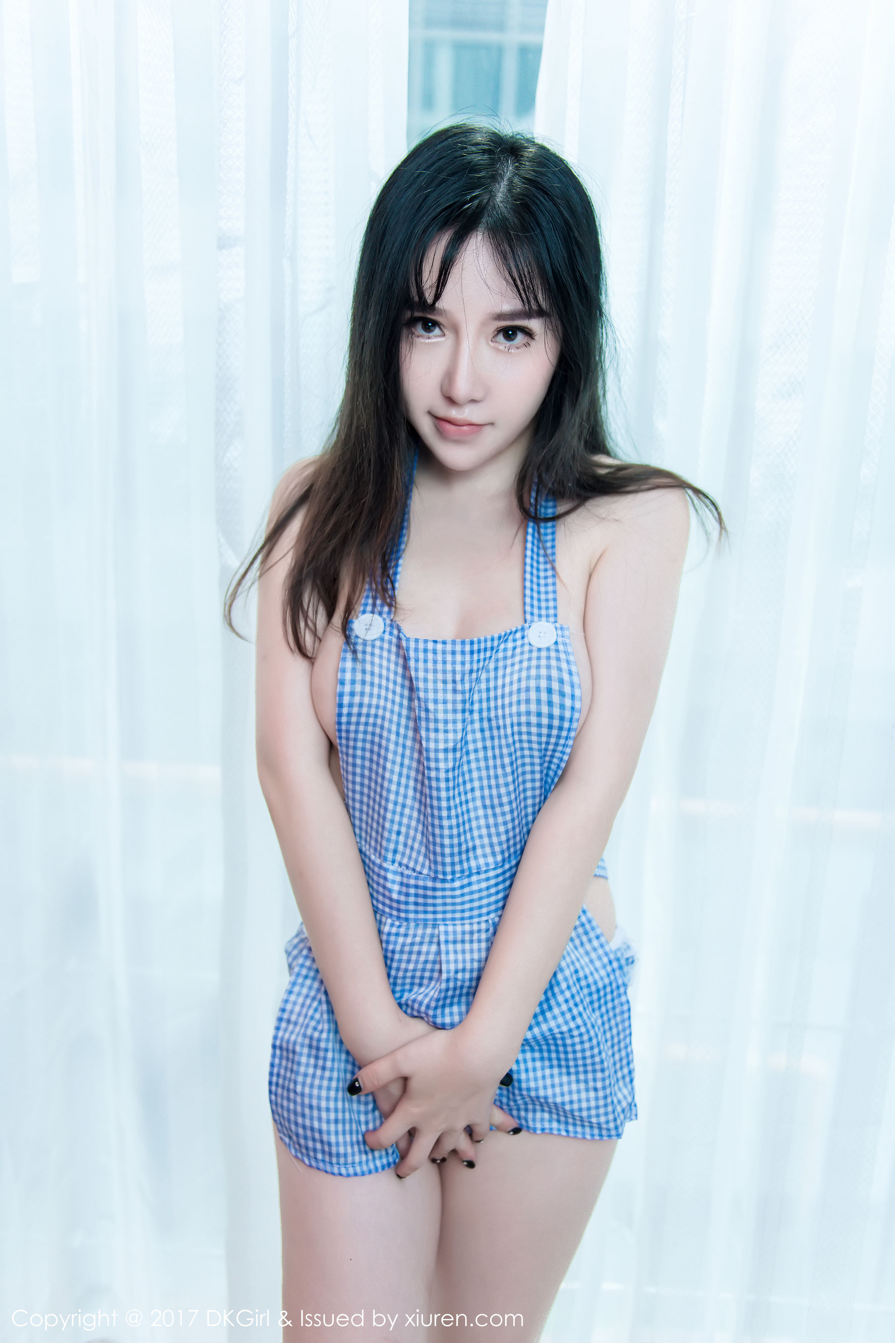 Han Enxi's Fascinating Big Breasts with A convex Royal Girl DKGIRL Vol.012