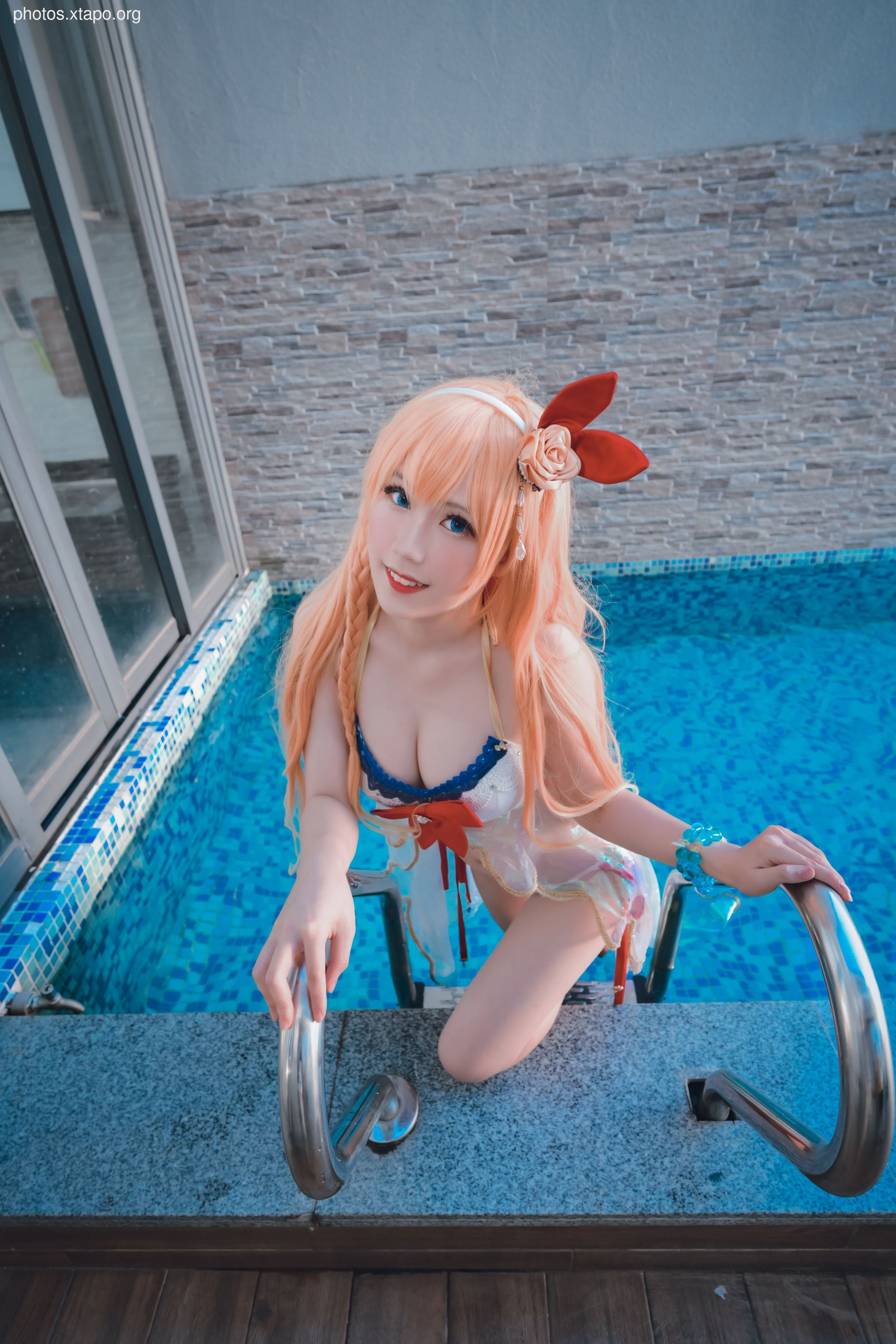 Flowing year continuously