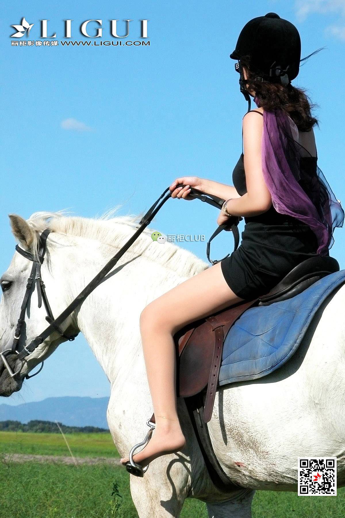 Leg Model Silk Gao White Horse Girl Mith Ligui Beautiful leg silk foot