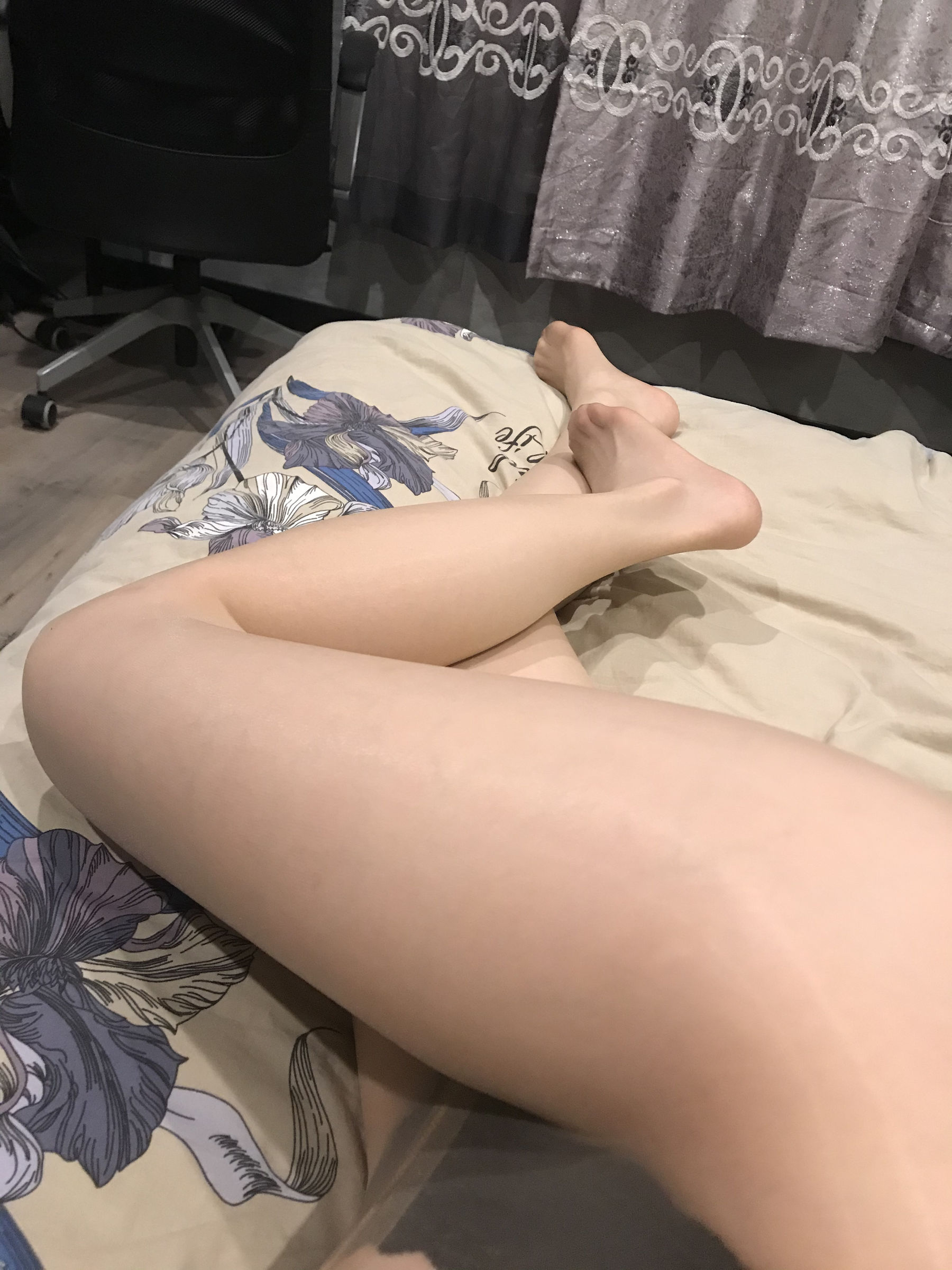 Welfare COS Silk Foot blogger Elk_Monroe 2020.04.15 honey hip silk show