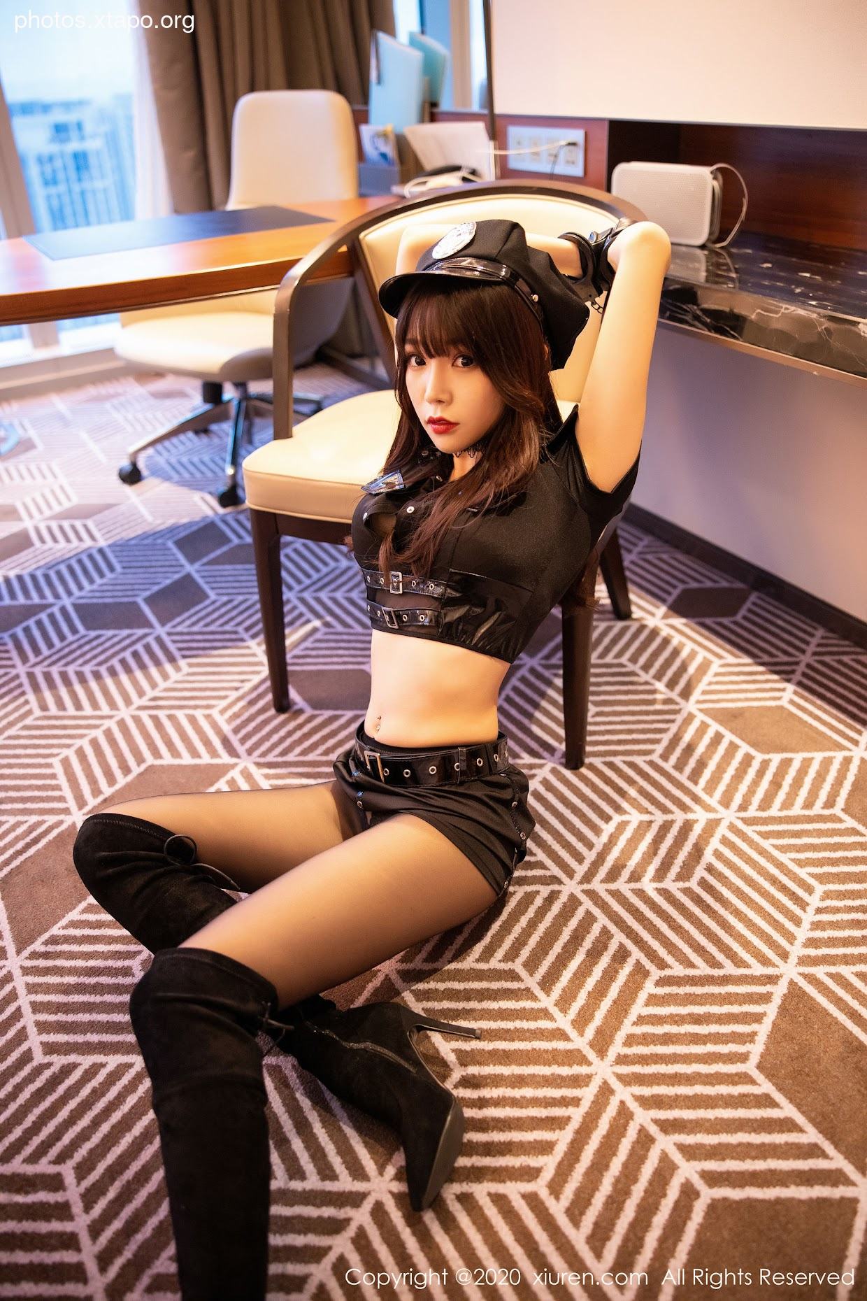 Xiuren 2226 Booty nude in police outfit