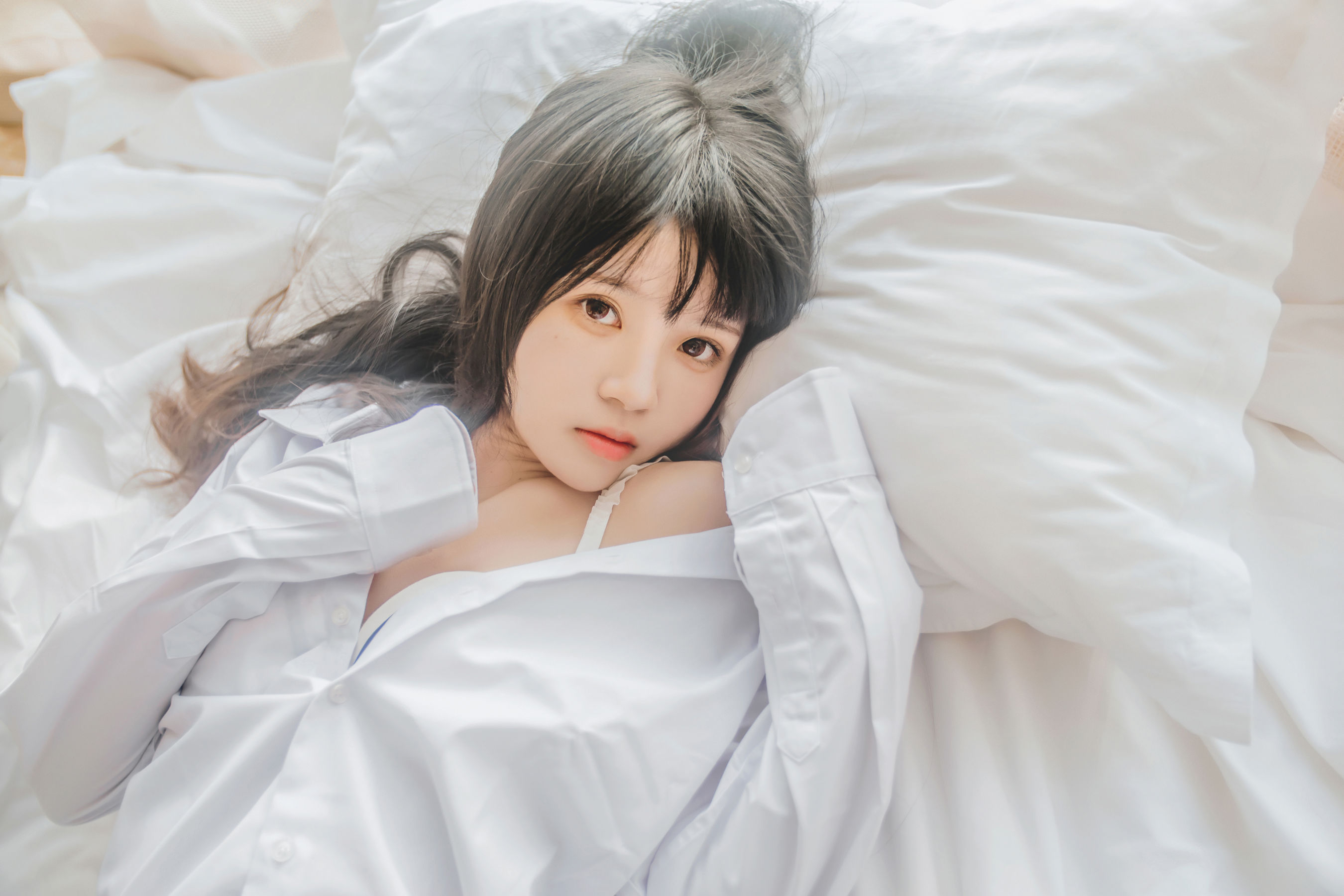 Loli cos 喵 -White Shirt Express