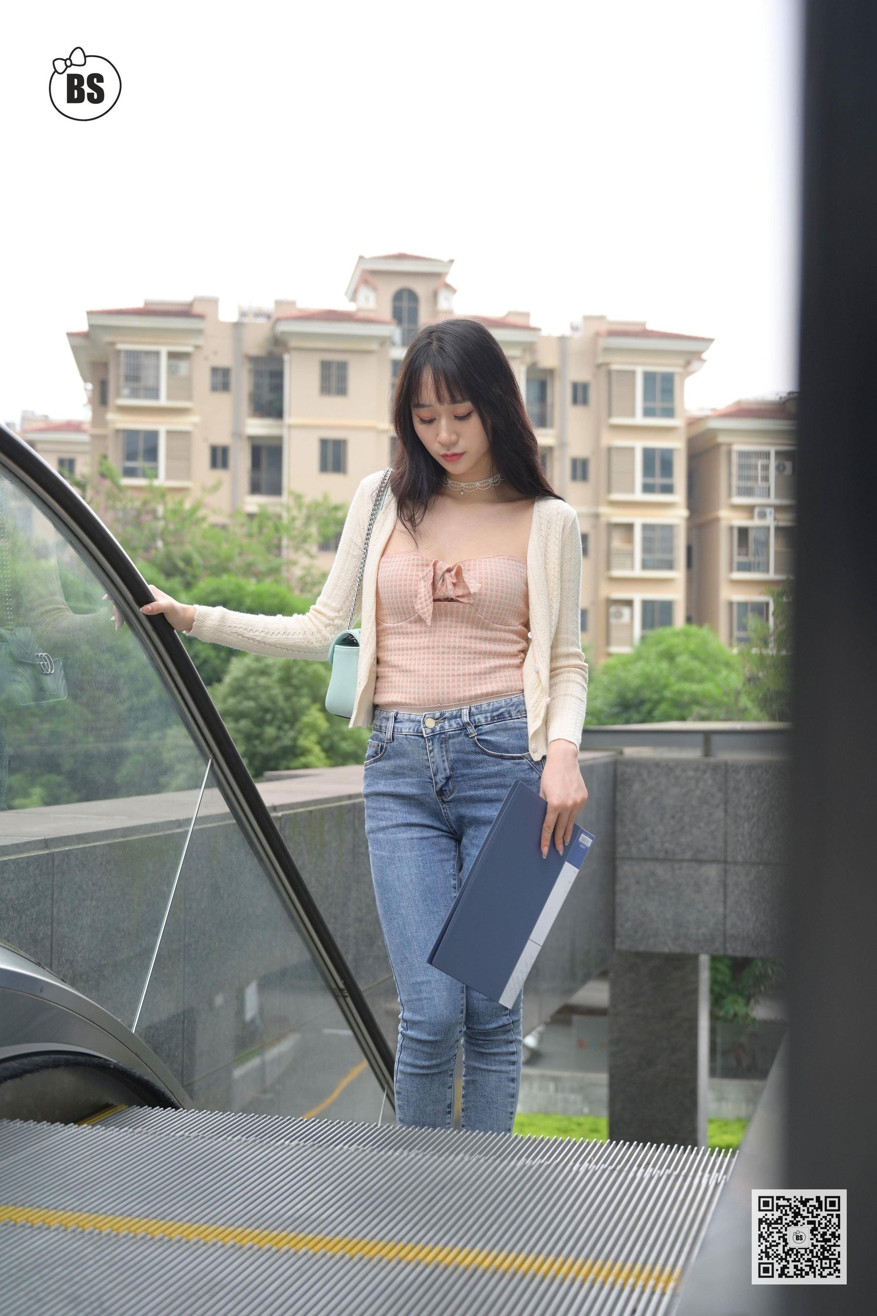 I want to think MX009 Mei West Bus Station Qiji Ji 4