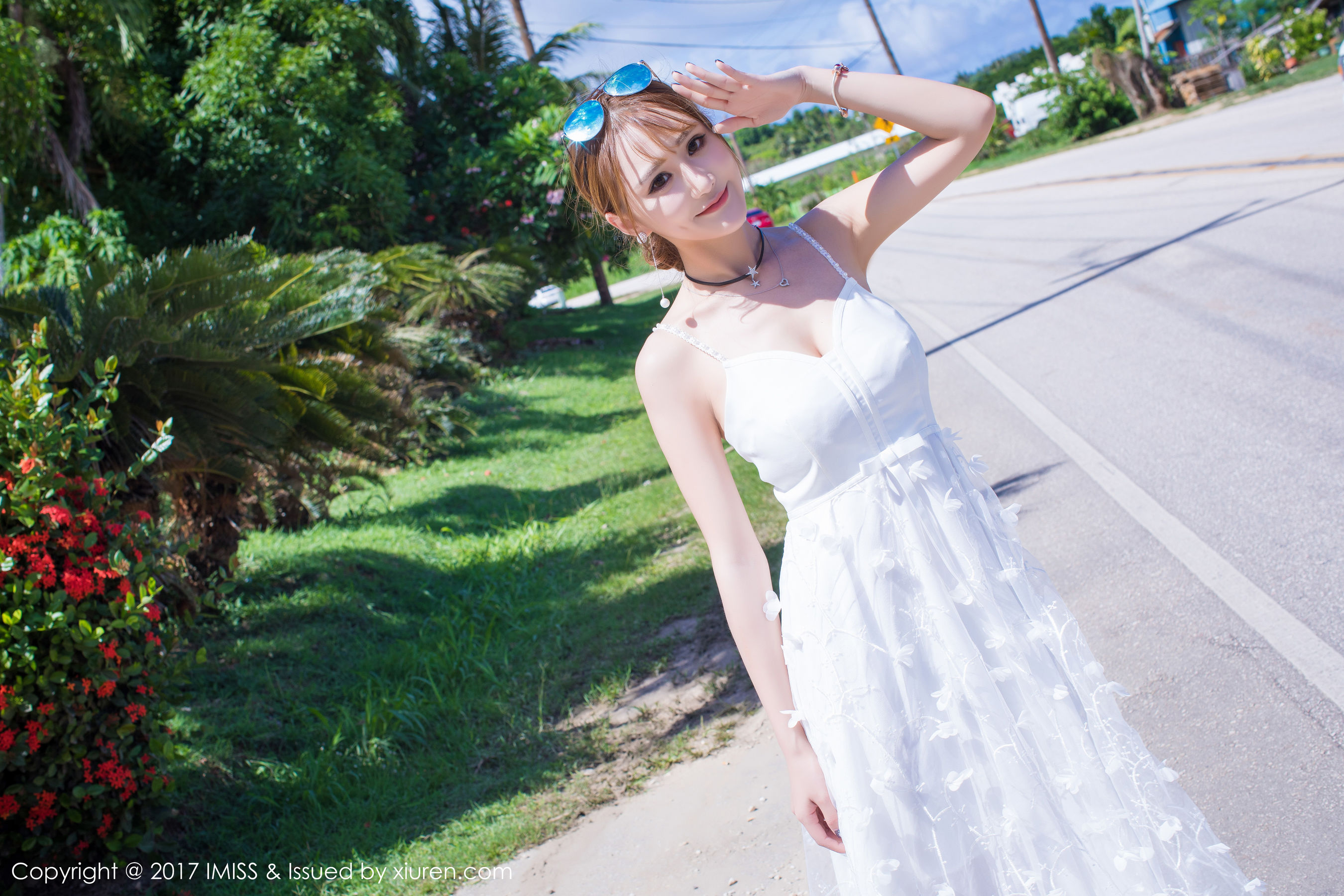 Vivian Sexy OLFresh White Skirt Ai Mishe IMISS VOL.191