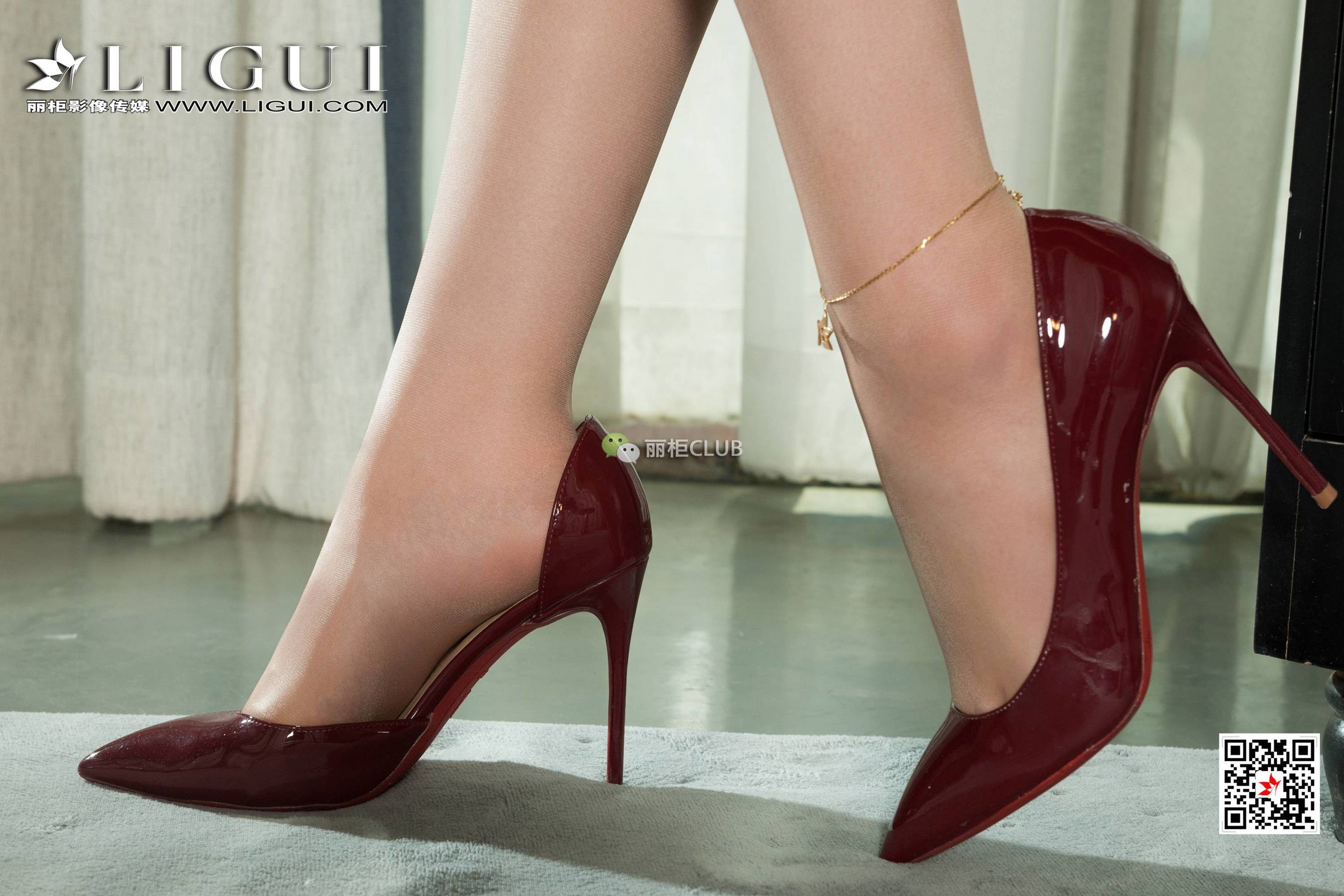 Leg Model Xiaoge Lace Skirt Foot Ligui Internet beauty