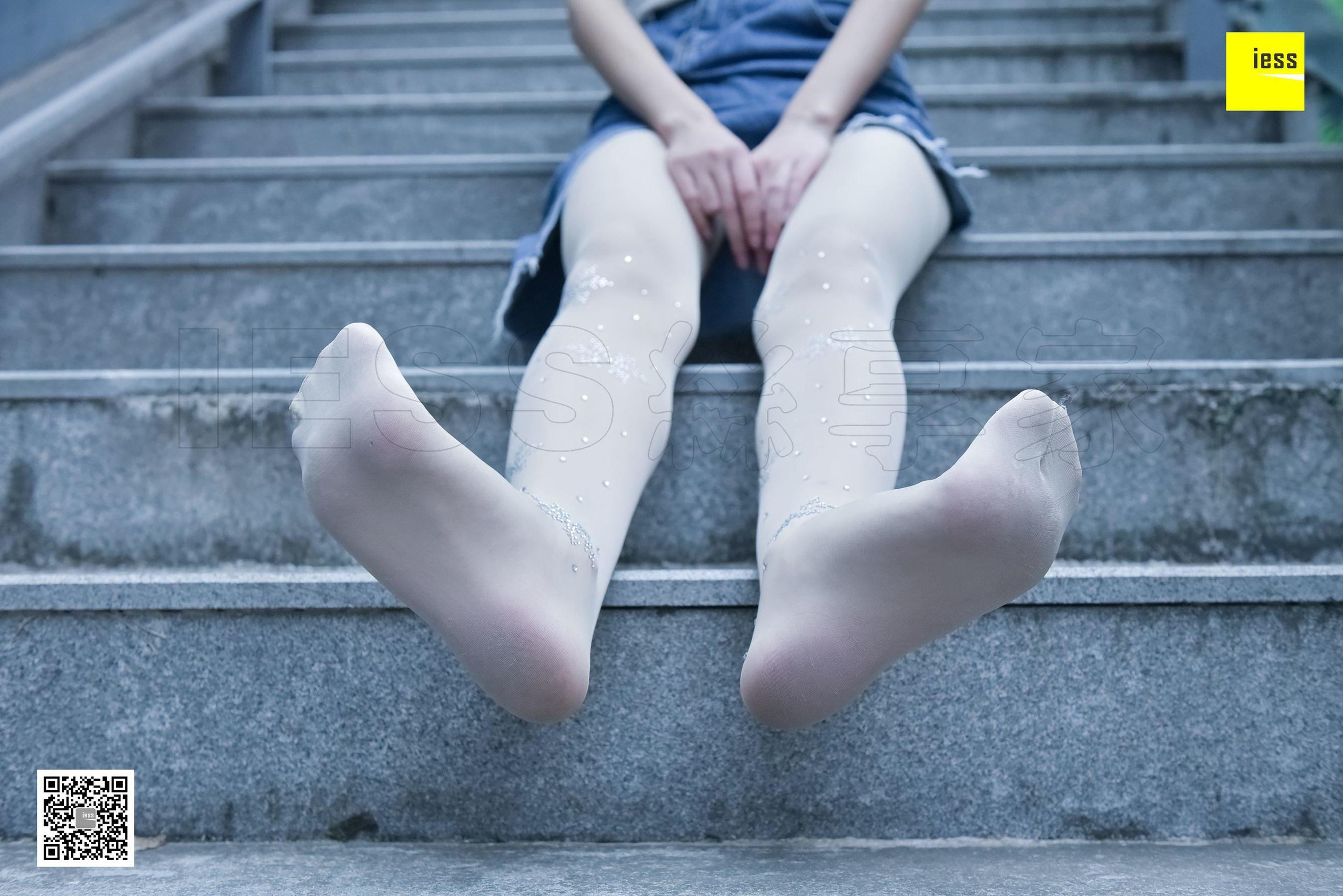 Silkxiang Home 107 Crystal Crystal White Stockings IESS Different Thoughts