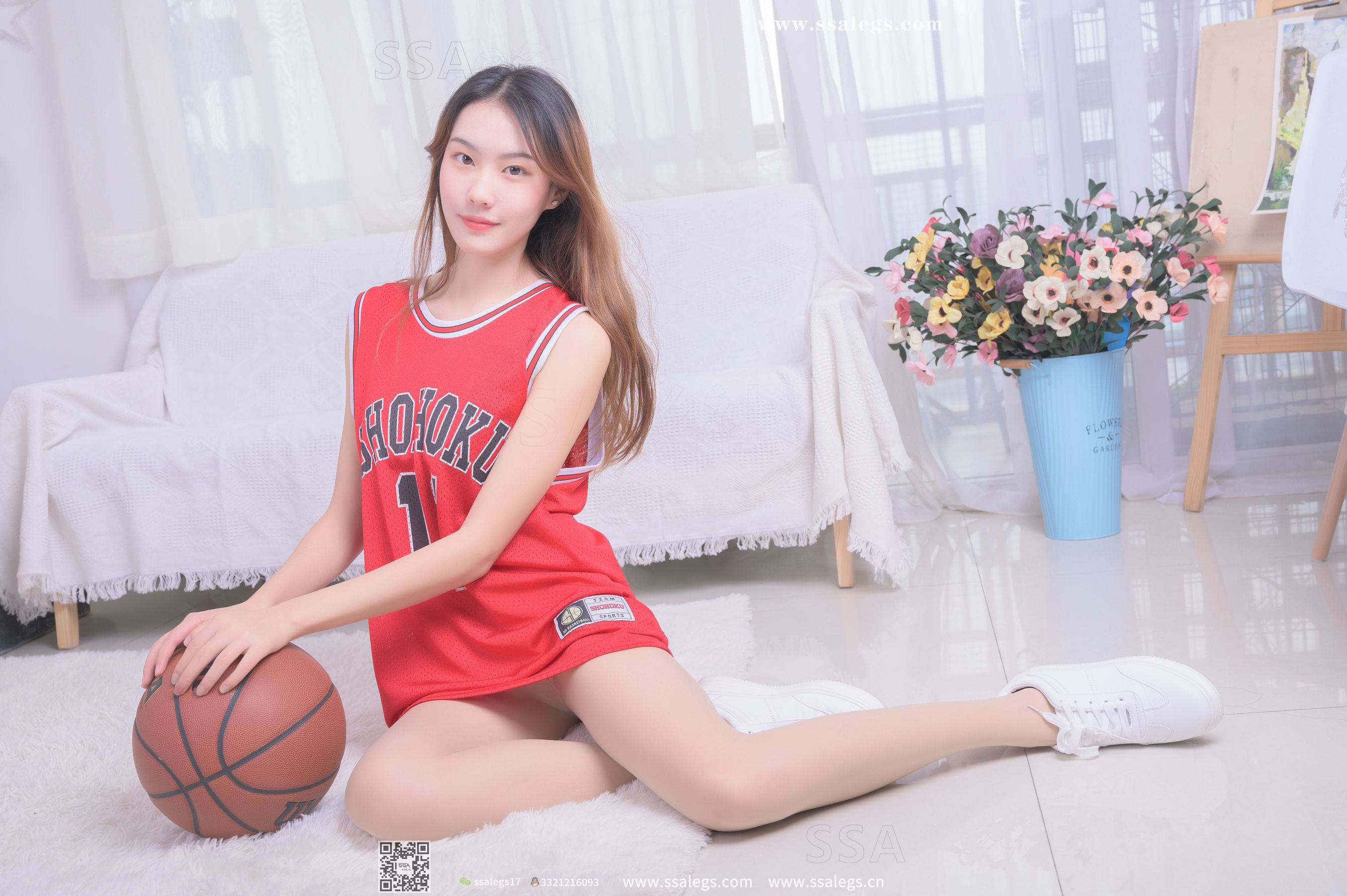 SSA Silk Club Super Clear photo NO.324 Ms. Susu Sister Su Su with a holiday at home to play basketball (top)
