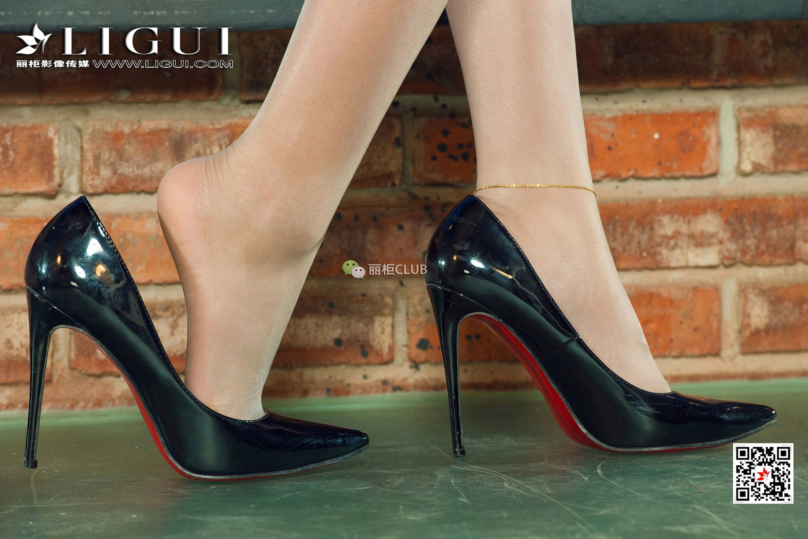 Model Wang Aimeng's Bar Bar Goddess Ligui