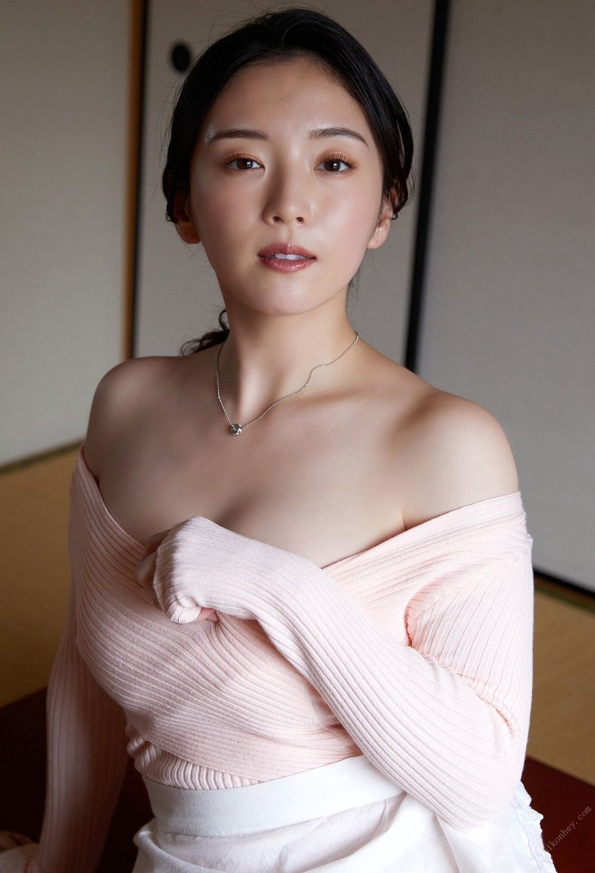 Miyako Sono Ento, released gravure photo book only for you