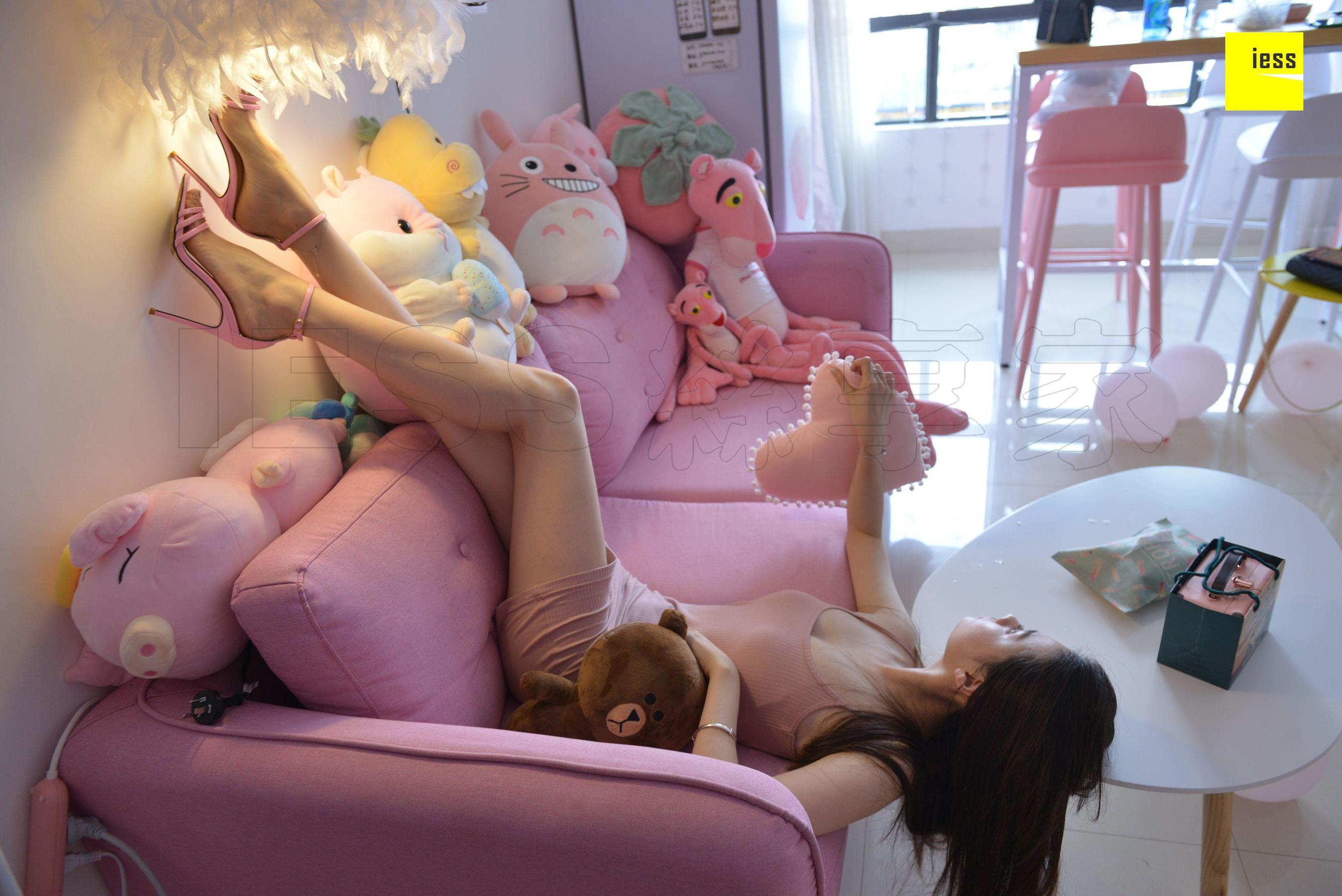 Pink Midsummer Dream Different Thoughts to IESS Silk Enlightenment Devil on Wednesday Special issue 17