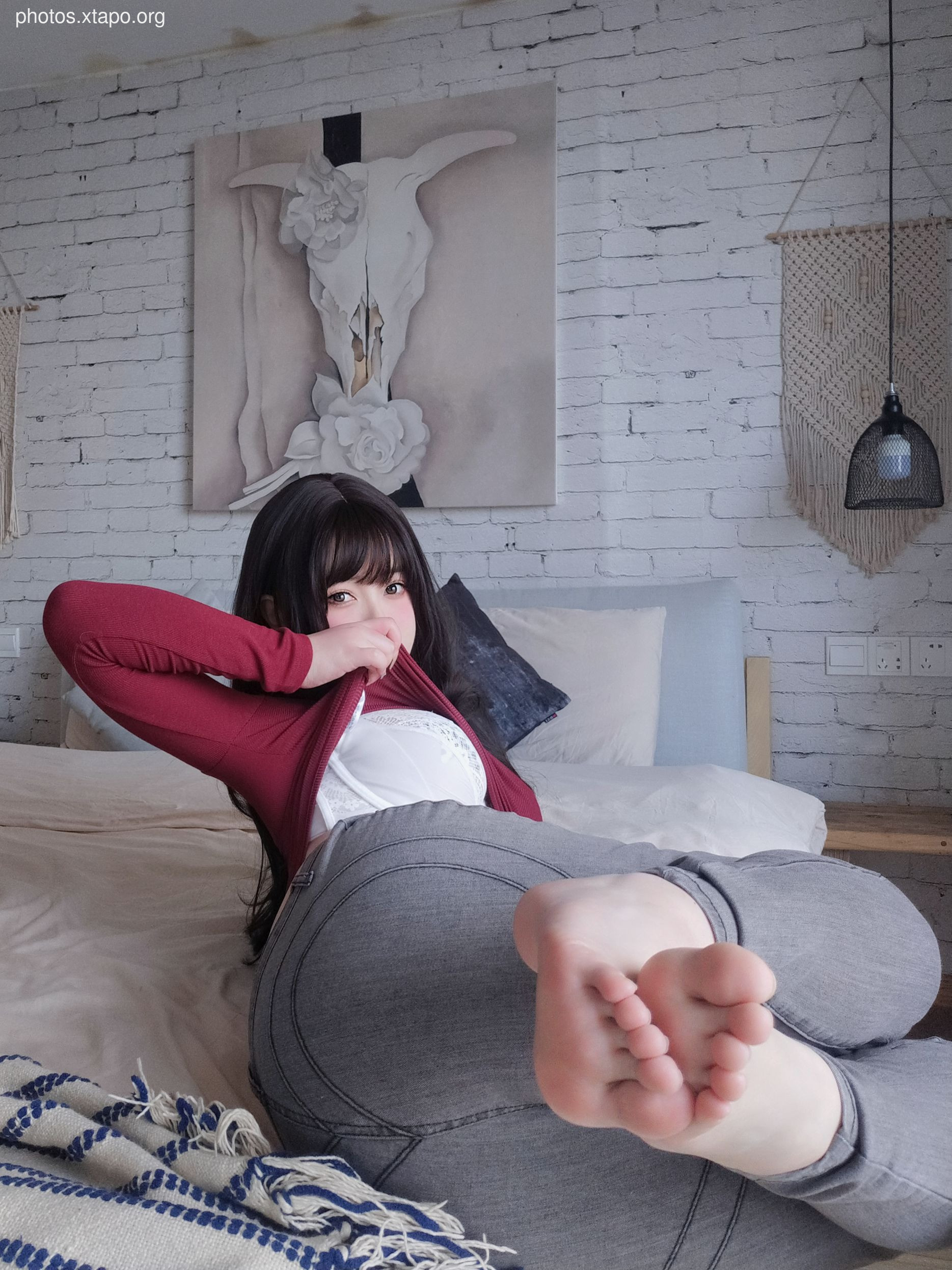 The full sister of the heroine K red sweater