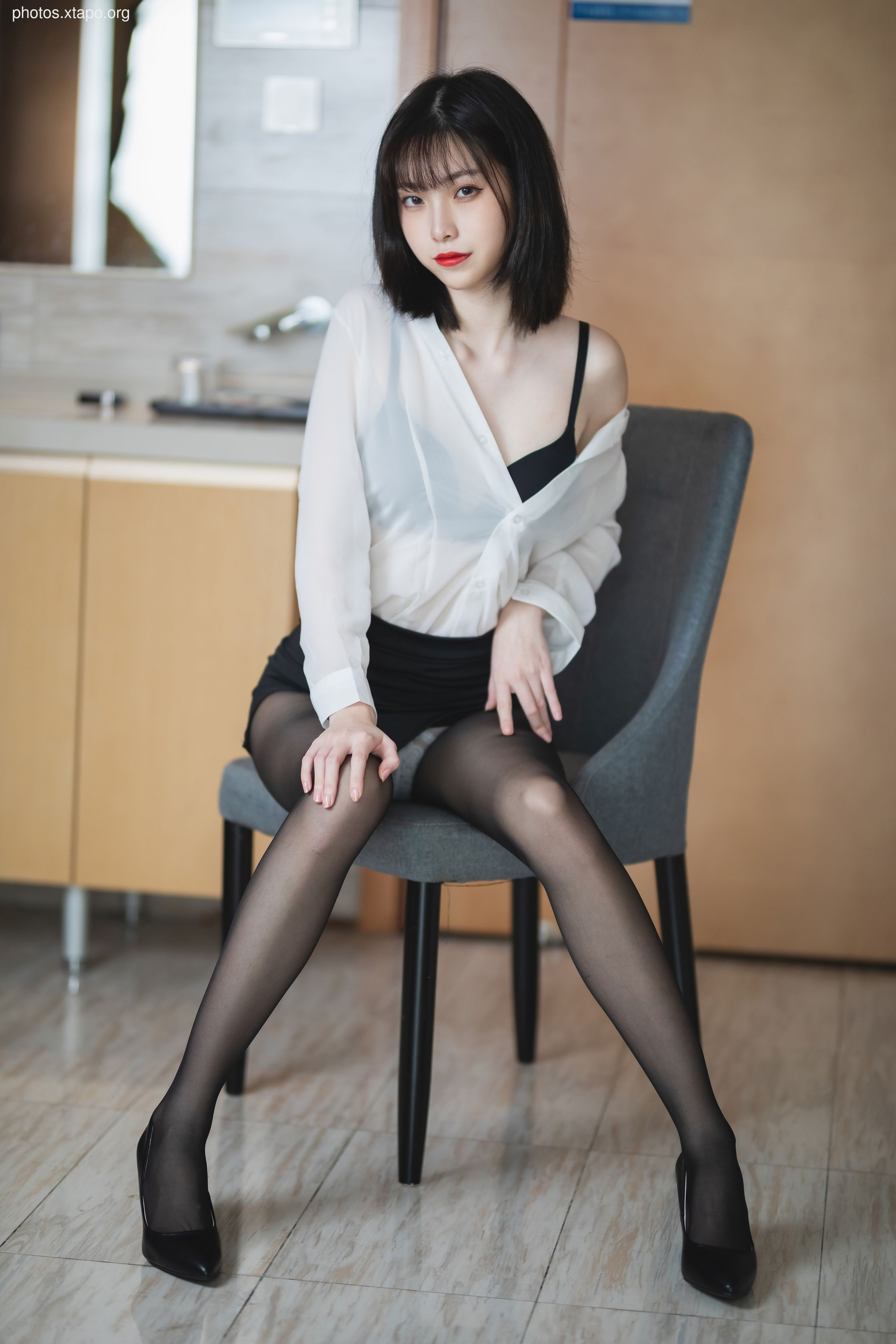 Xu Lan No.002 OL Uniform 41p-587MB