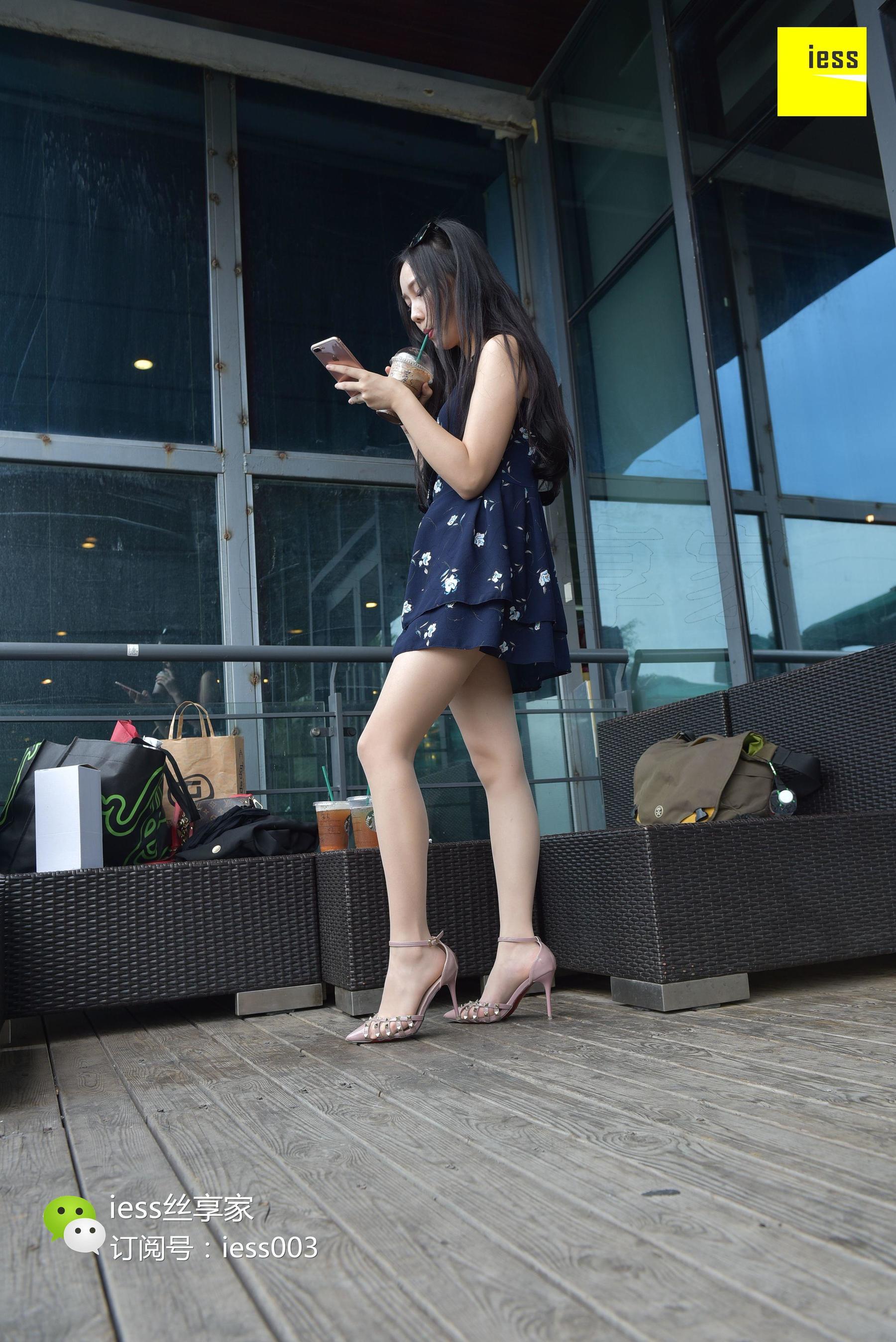 Si Xiangjia 038 Xinxin Girl in the Sun in Starbucks II IESS Thoughts and Fun