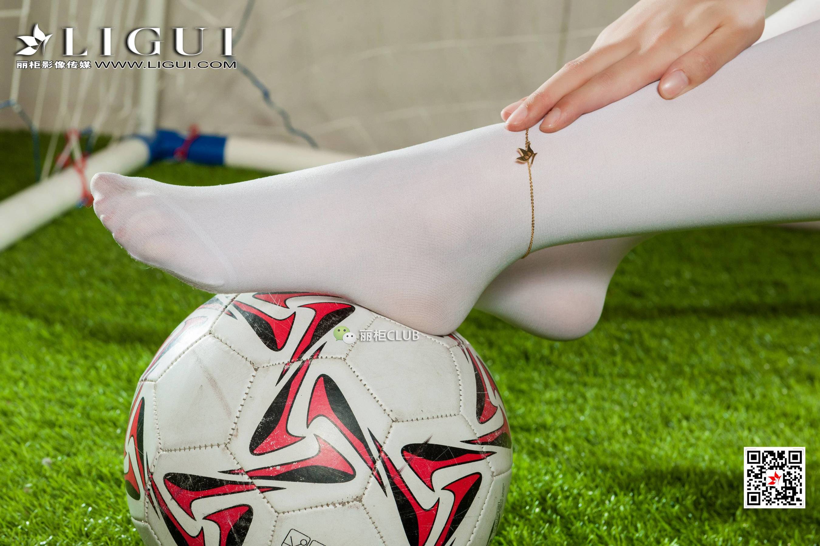 Foot mold ice cream World Cup Football Foot Ligui Internet beauty