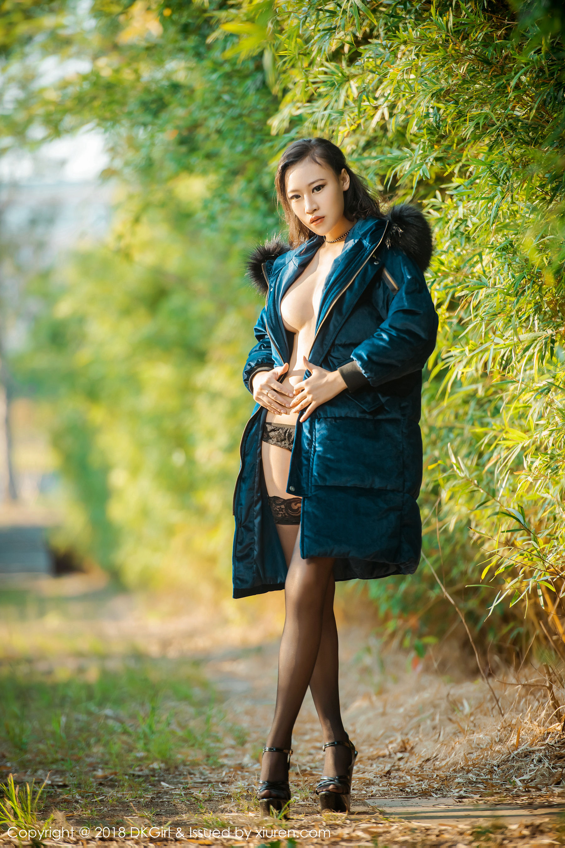 Mengqian Beautiful Legs and Milk Wonderful Temptation Royal Girl DKGIRL Vol.057