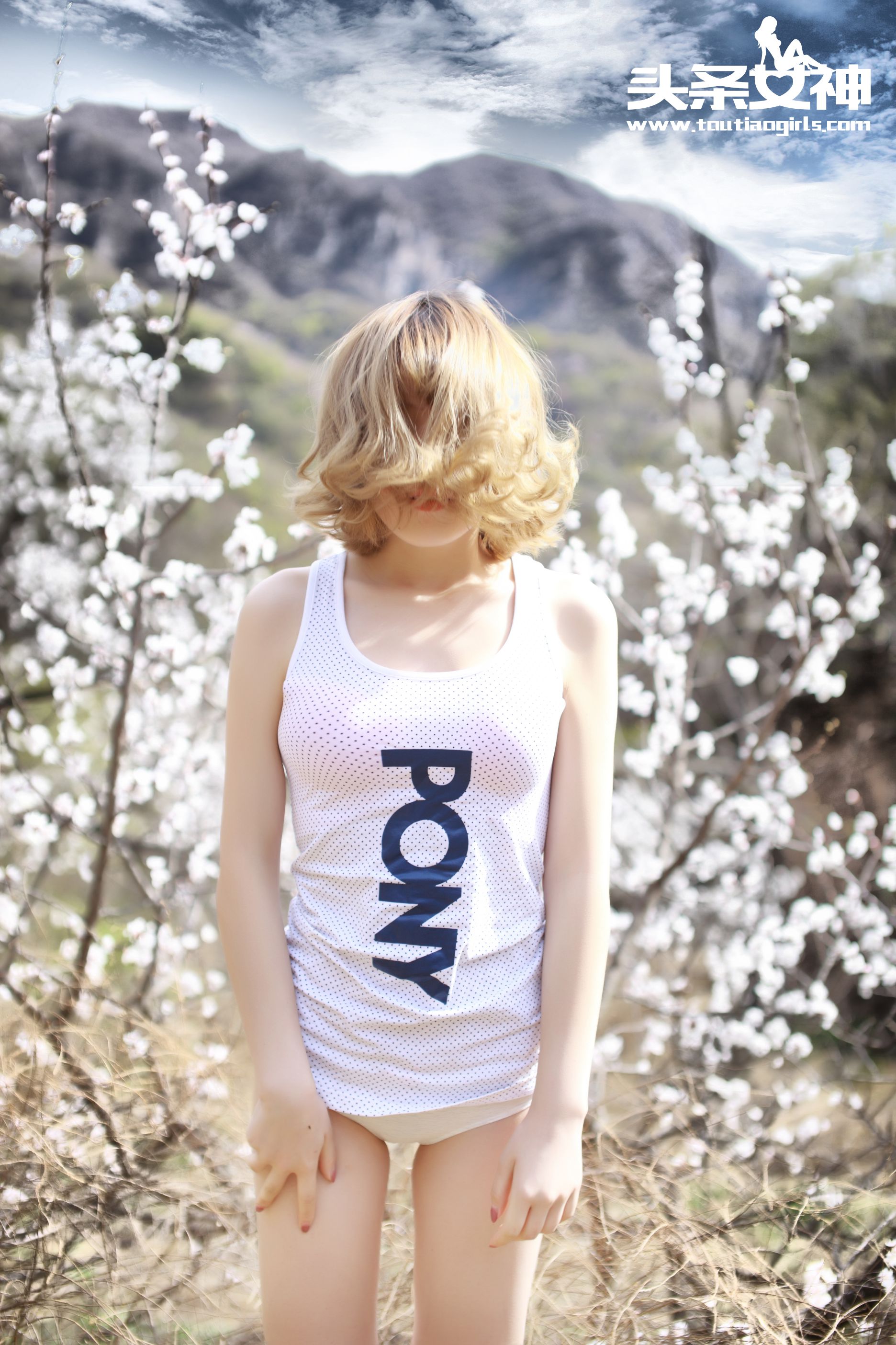 Haha Witch's House Show the Wild Headline Goddess