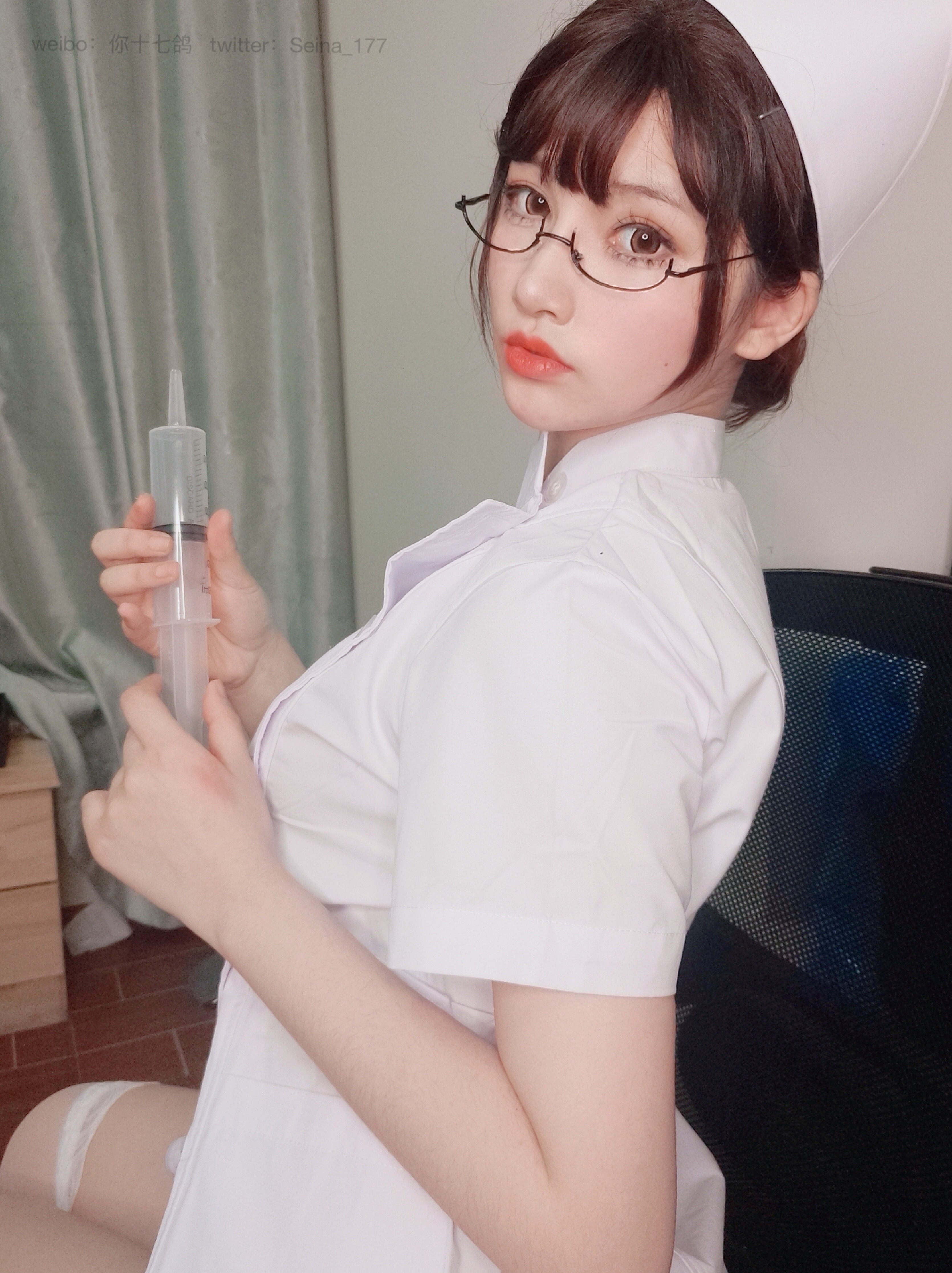 You seventeen pigeons white nurse 110p1v-535MB