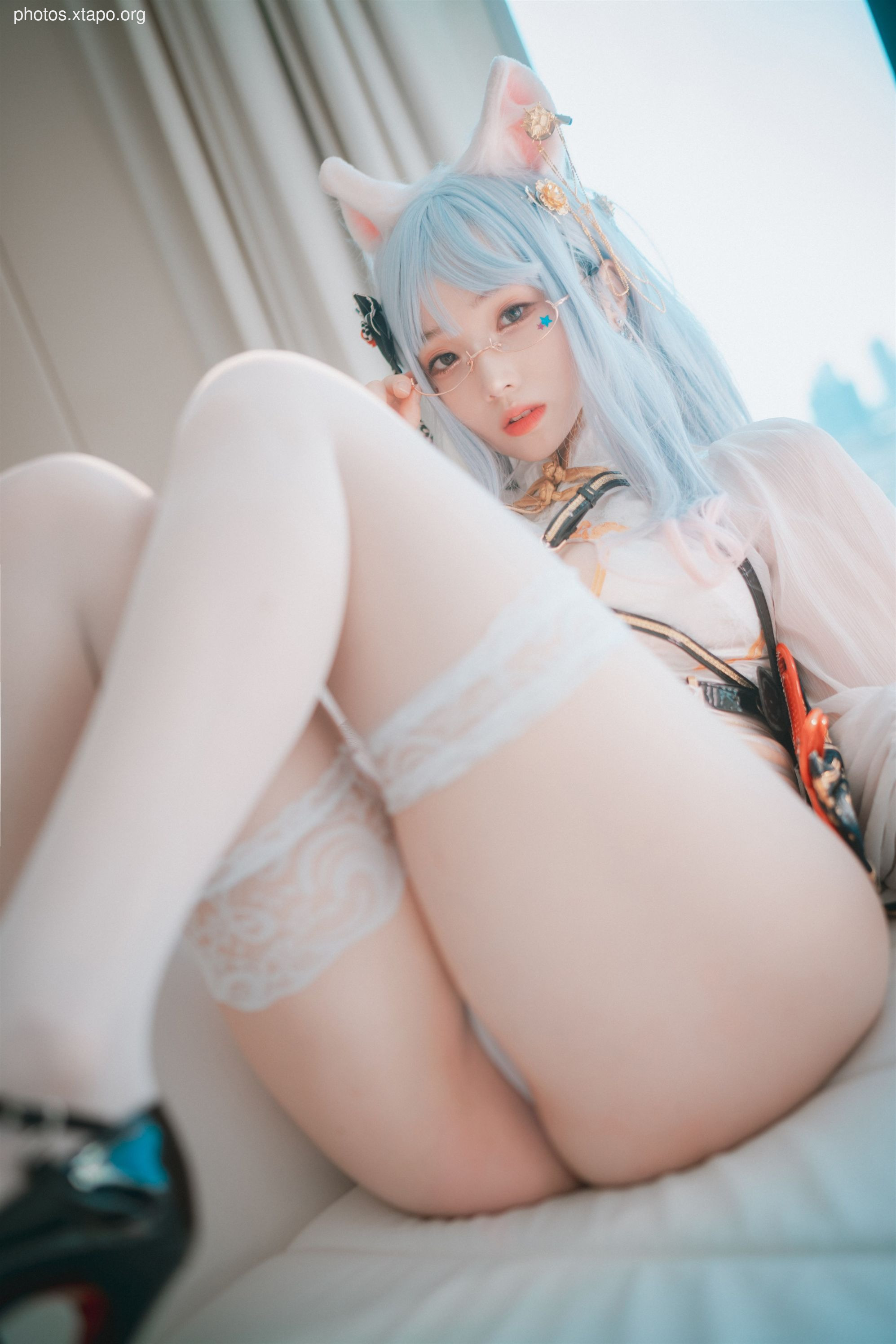 Djawa Photo - Bambi (밤비) - The cat wears an qípáo