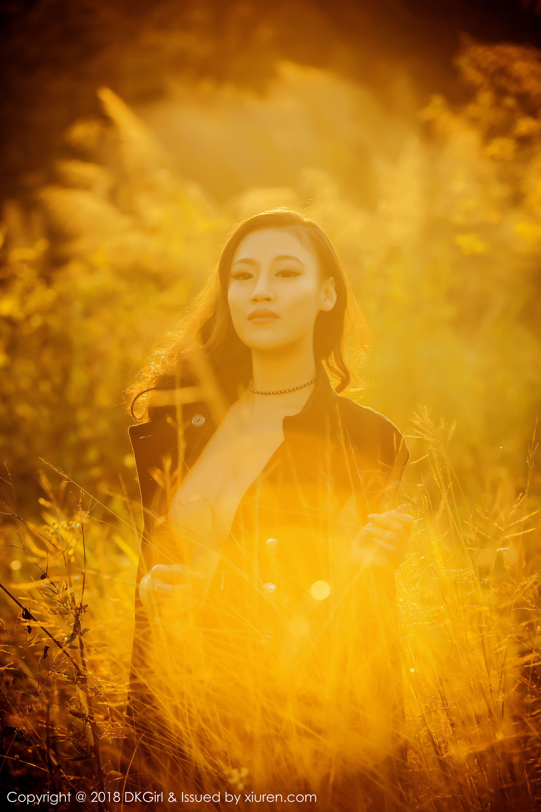 Mengqian Beautiful Legs and Milk Wonderful Temptation Royal Girl DKGIRL Vol.057