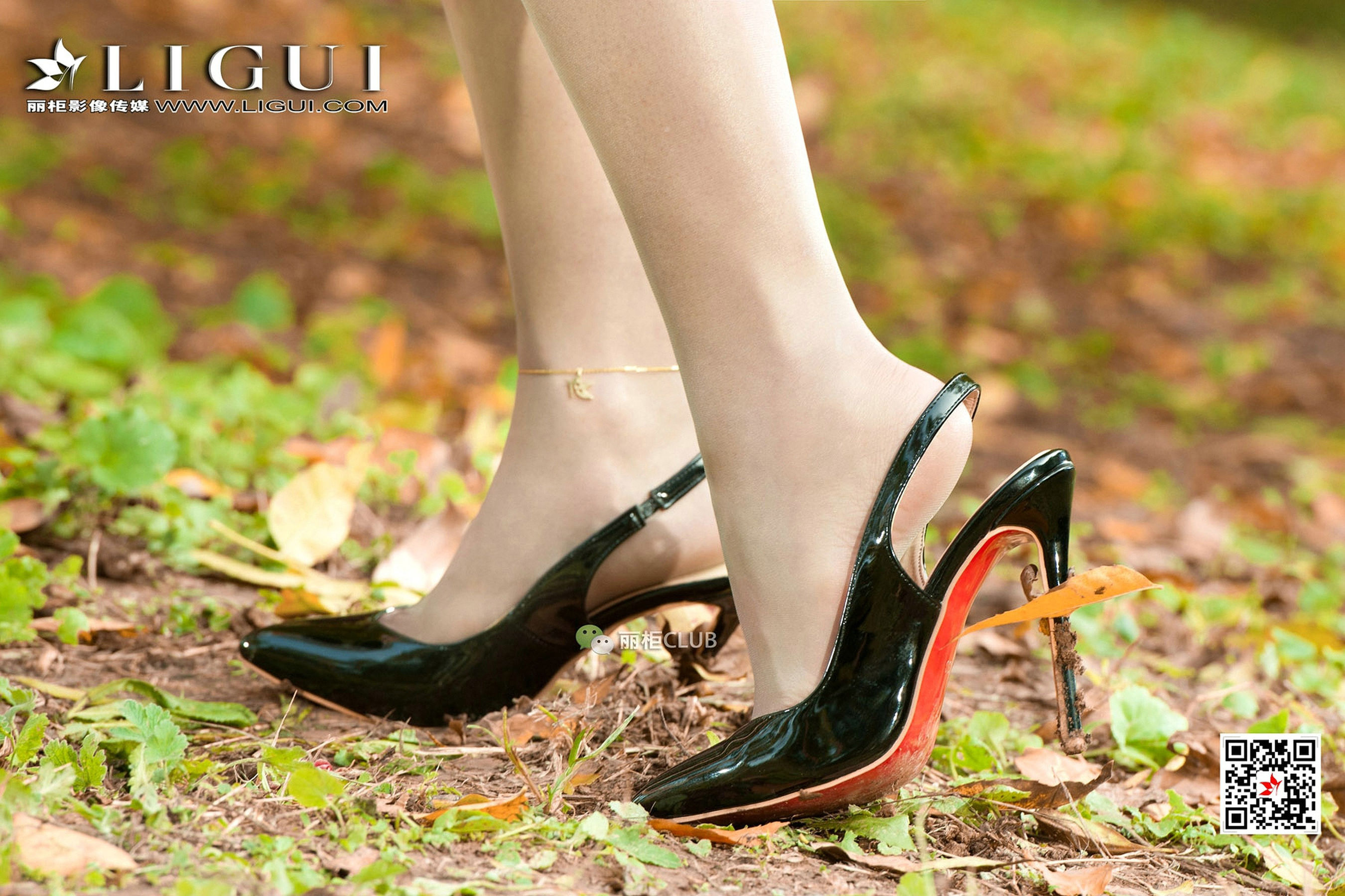 Model Xiaoxiao Suburban Meat Silk Foot Li Cabinel LIGUI