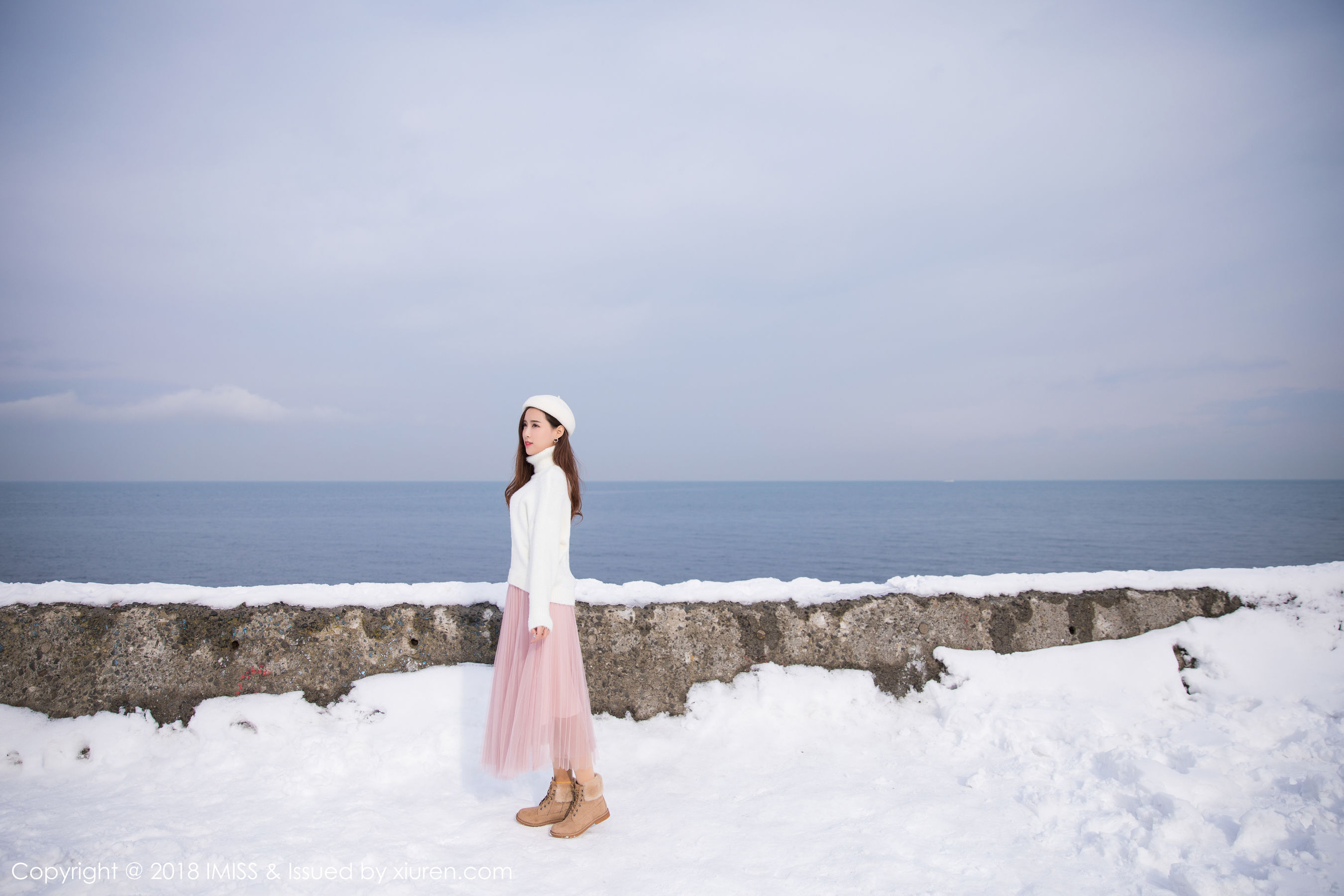 Model Cat Bao Best Dress and Hanging Socks Ai Mishe Imiss VOL.253