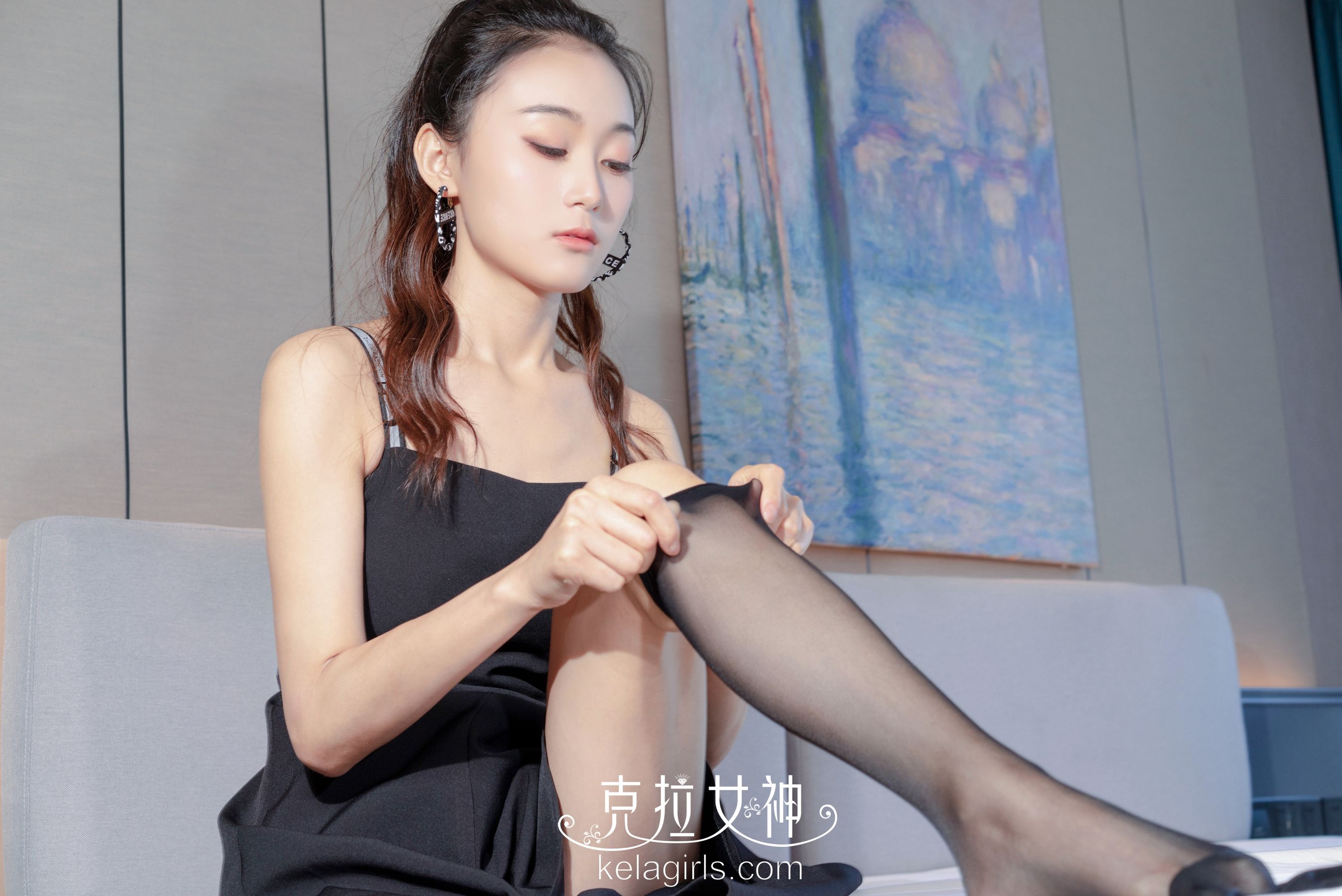 Carat Goddess Kelagirls Zhao Min took off the socks