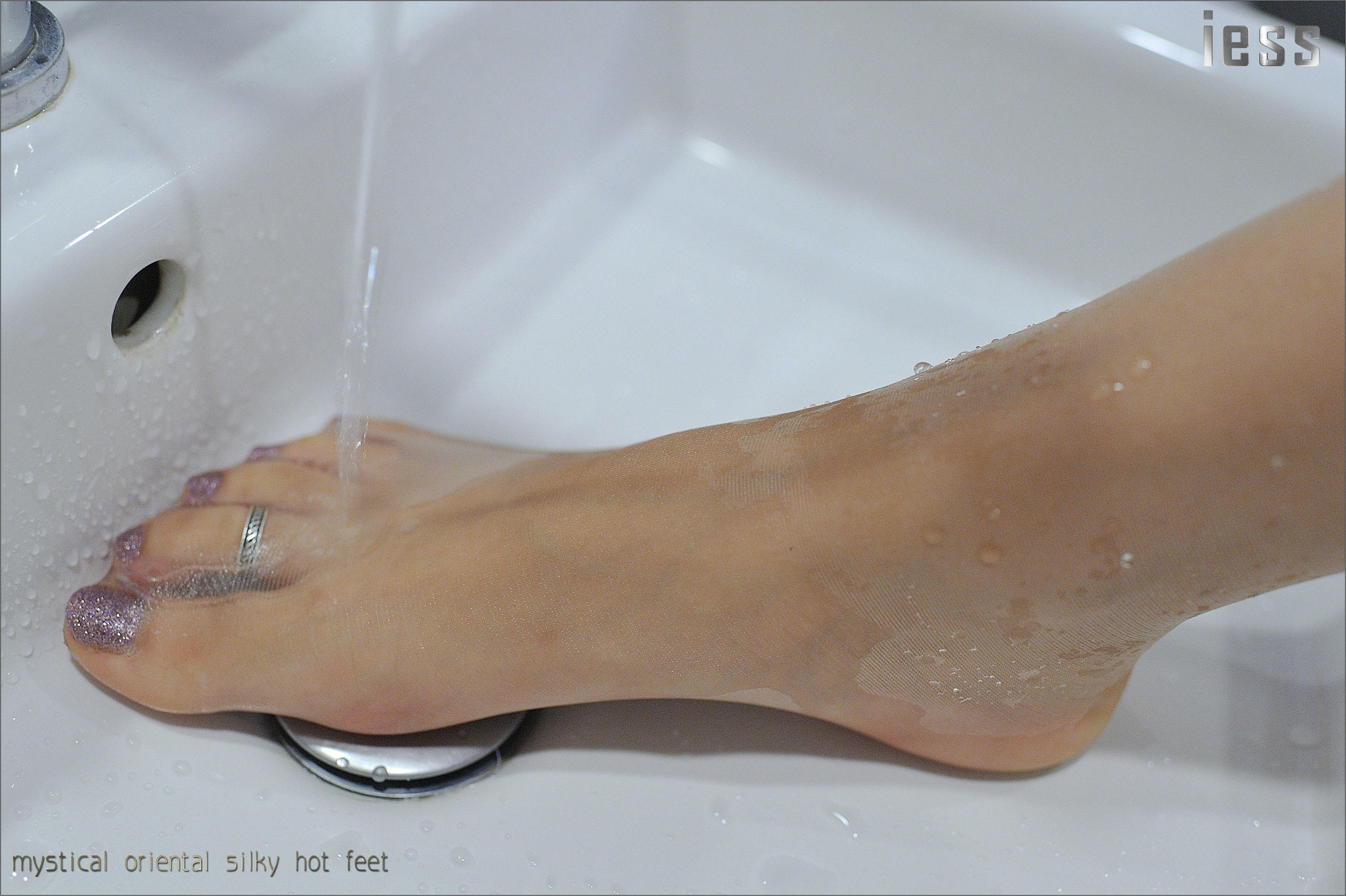 Silk Foot Bento 031 SASA Three Three Thousands of Water IESS Thinking Funbian