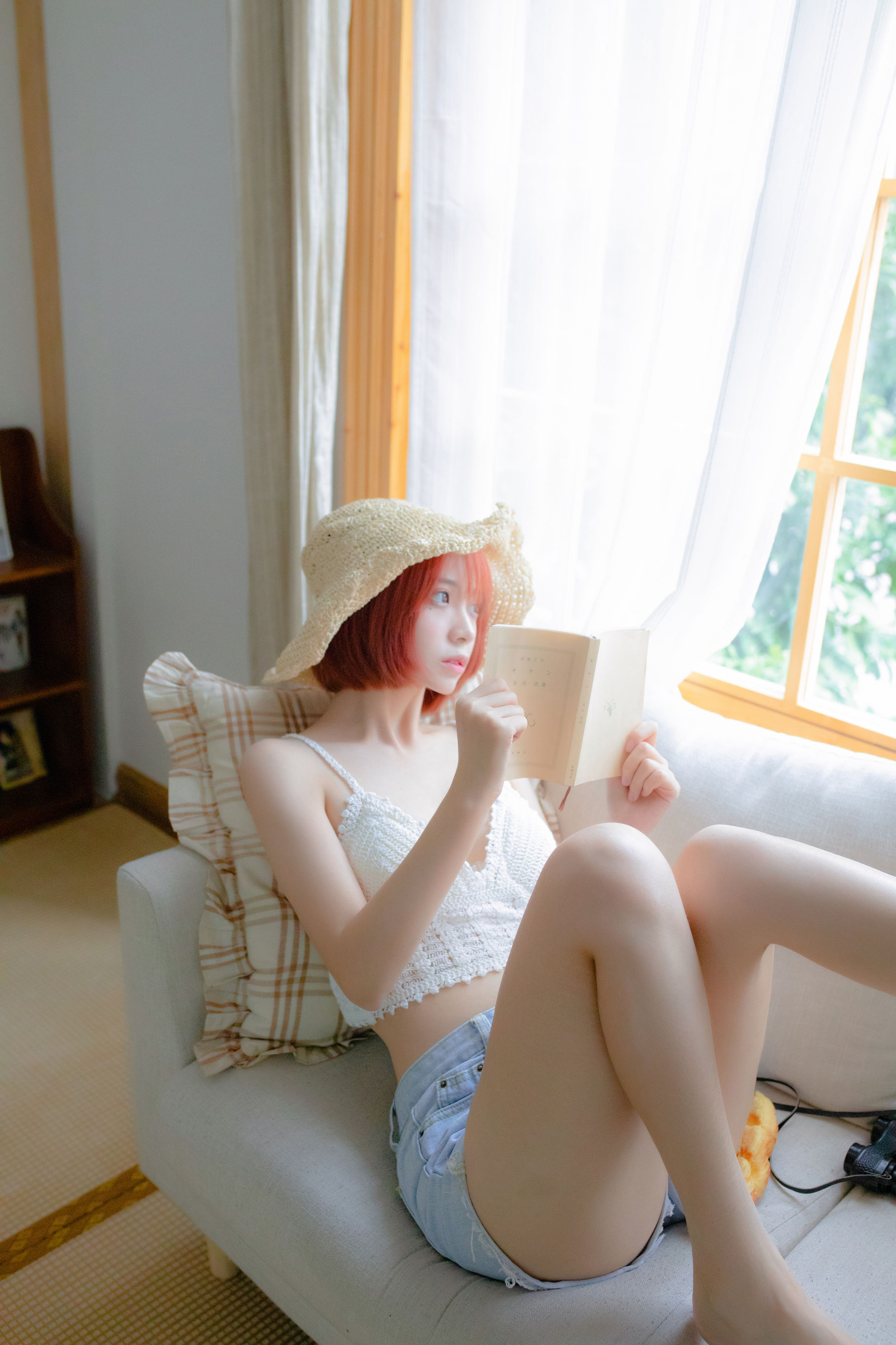COS Welfare Crazy Cat SS -Straw Hat Girl