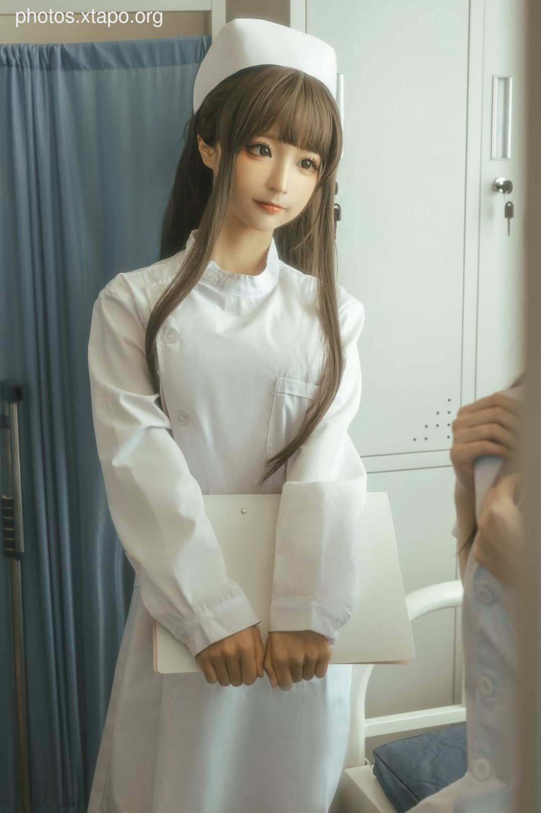 Stupid Mo Momos gentleman version 143p