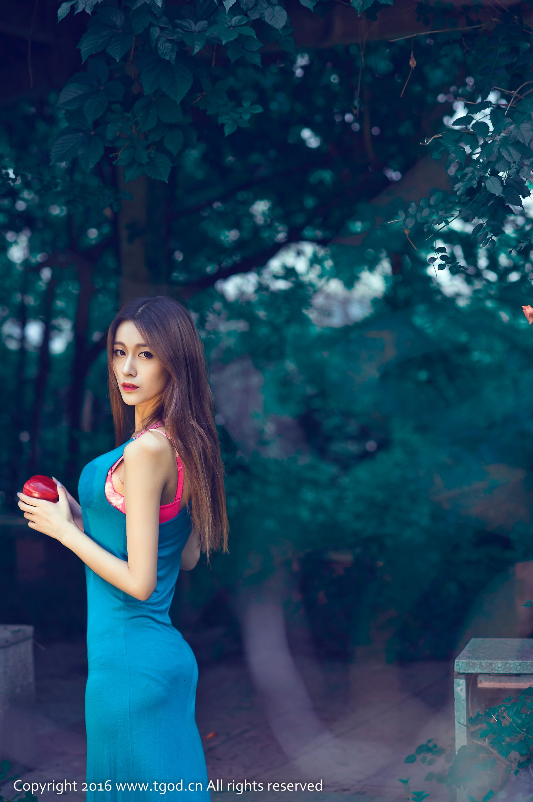 Geng Jing's Water Snake waist is rounded and hip -lifting true goddess push goddess TGOD