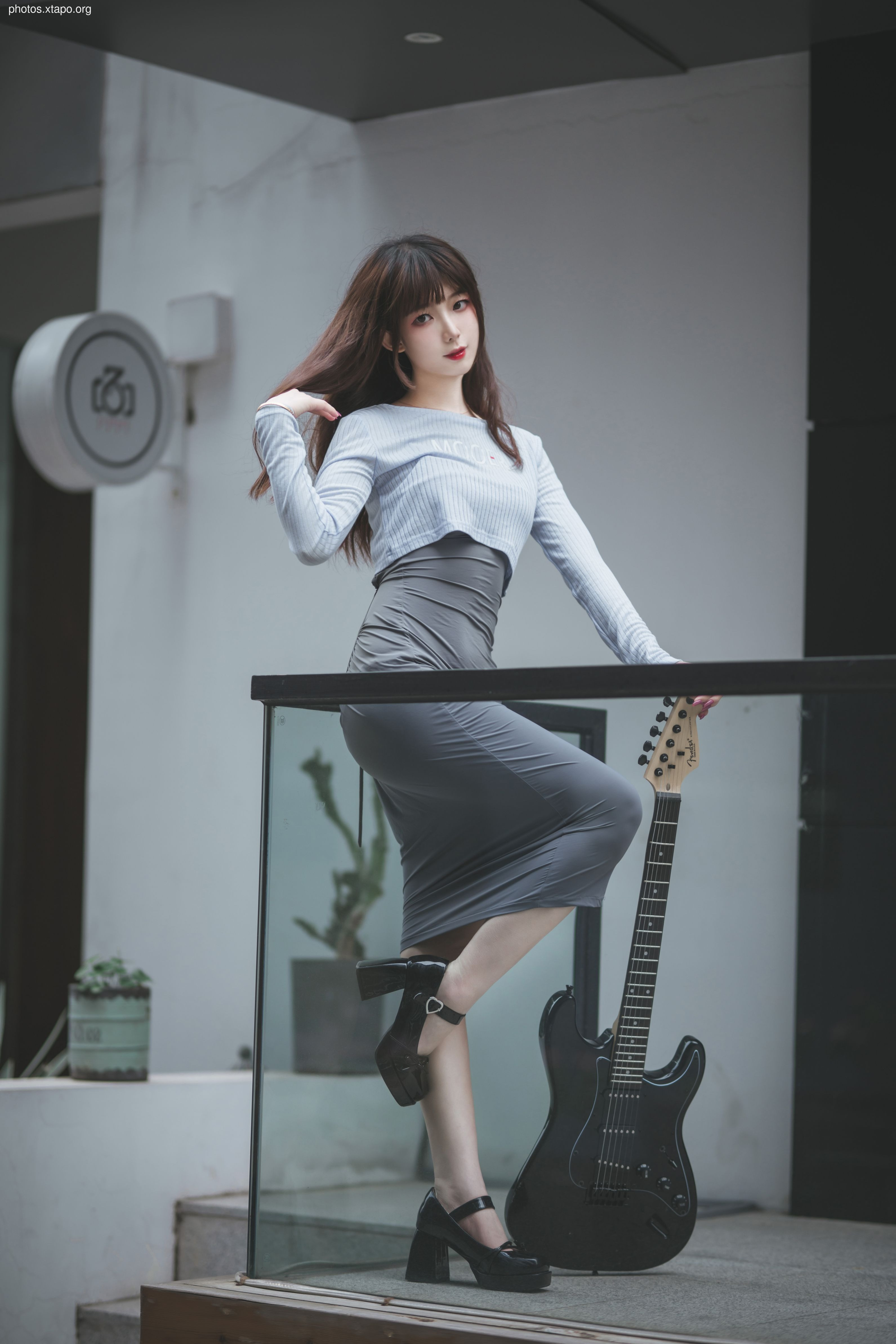 Fengjiang Guitar Sister