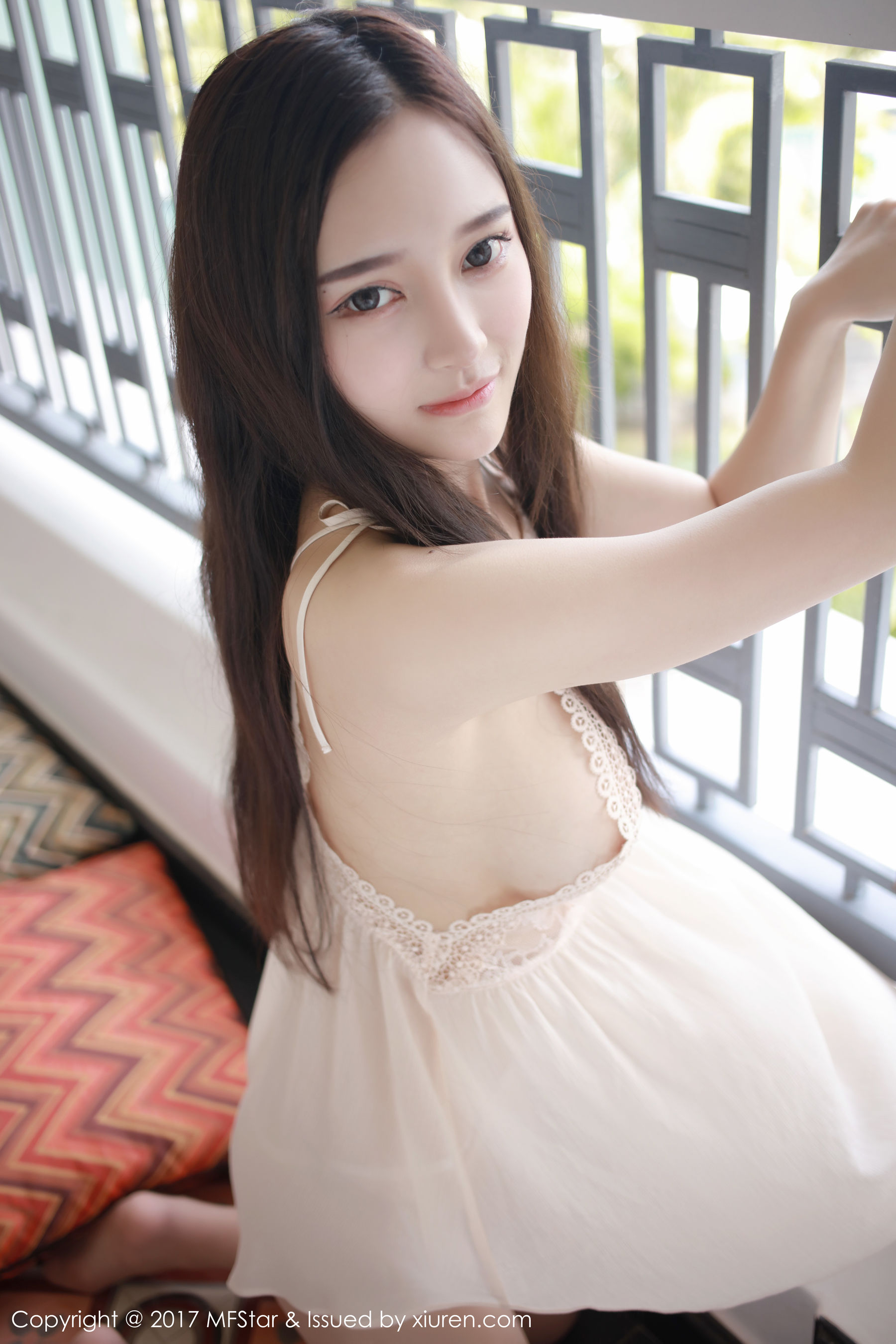 Tang Qier IL Beauty in Lace Clothing Dress Model Academy MFStar Vol.101