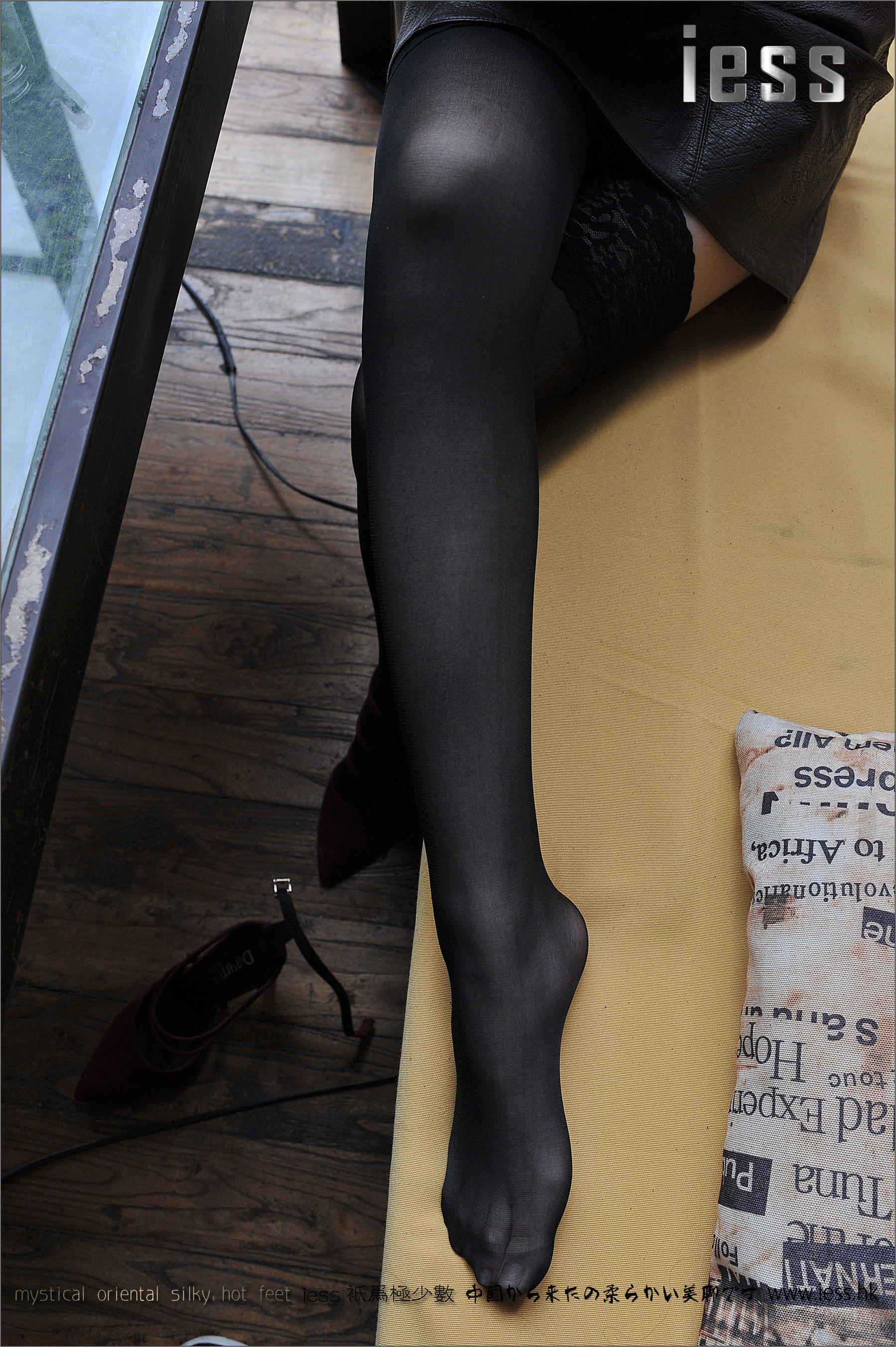 Silk Foot Bento 047 Xiaoxi Girls' Legs (Foot) IESS Thoughts and Fun