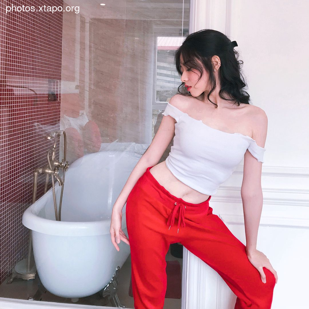 Thai Ngoc San Lovely Picture and Photo