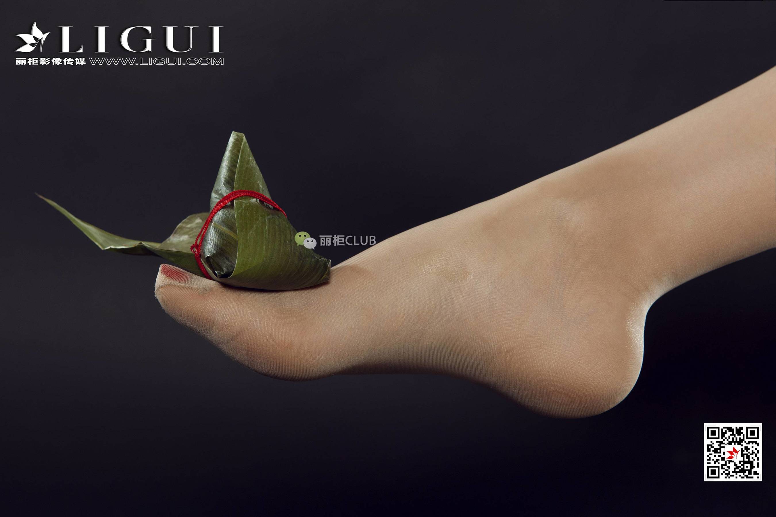 Foot mold ice cream Duanxiang Congs Wong Ligui Internet beauty