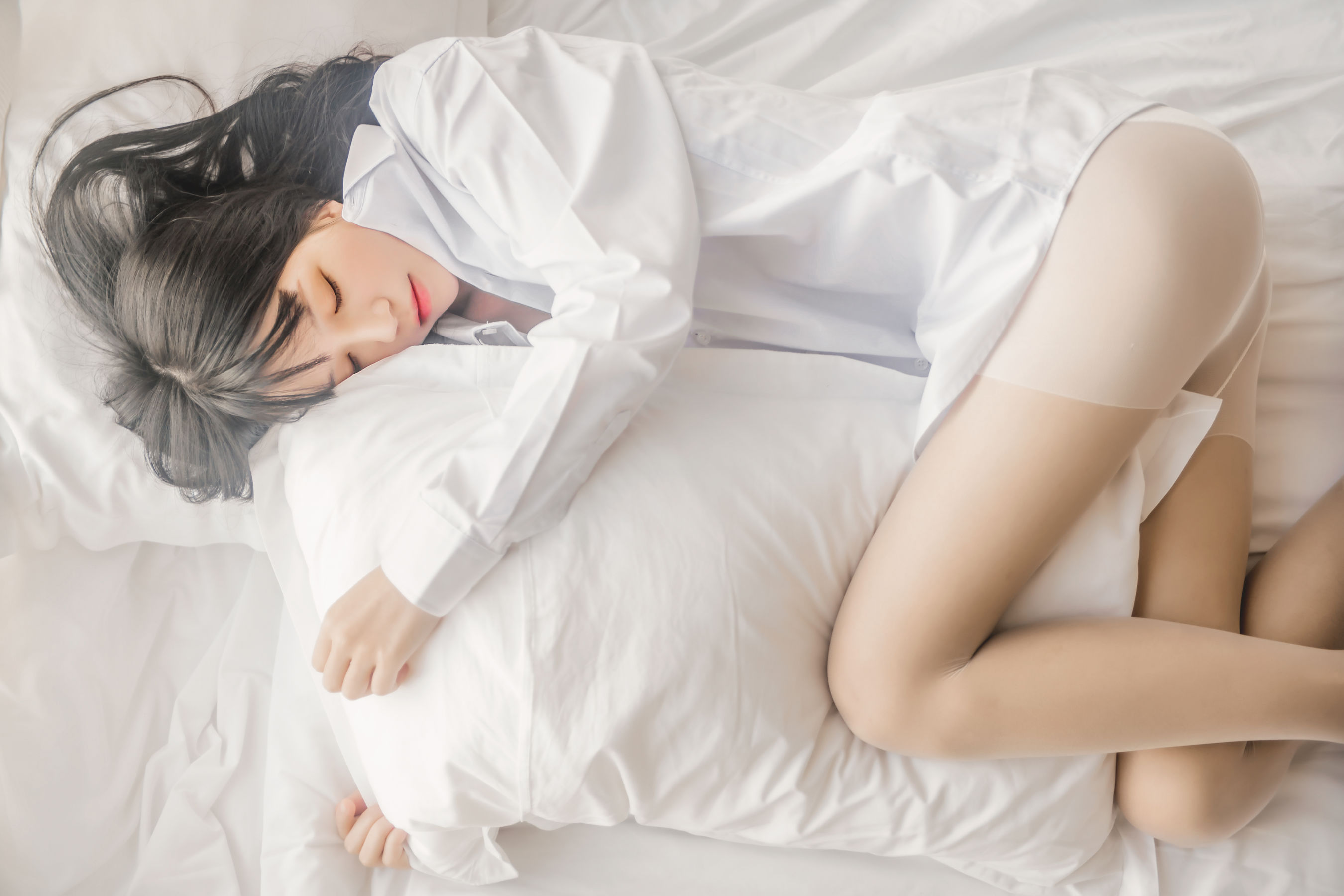 Loli cos 喵 -White Shirt Express