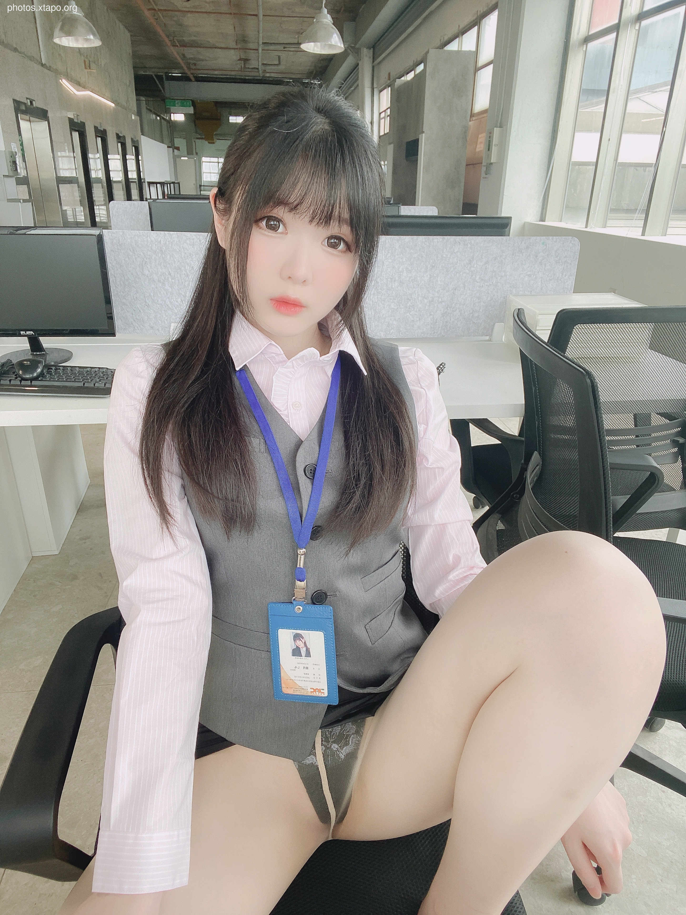 2022-08-25 New employee Shimomo-chan 24p-193.12MB
