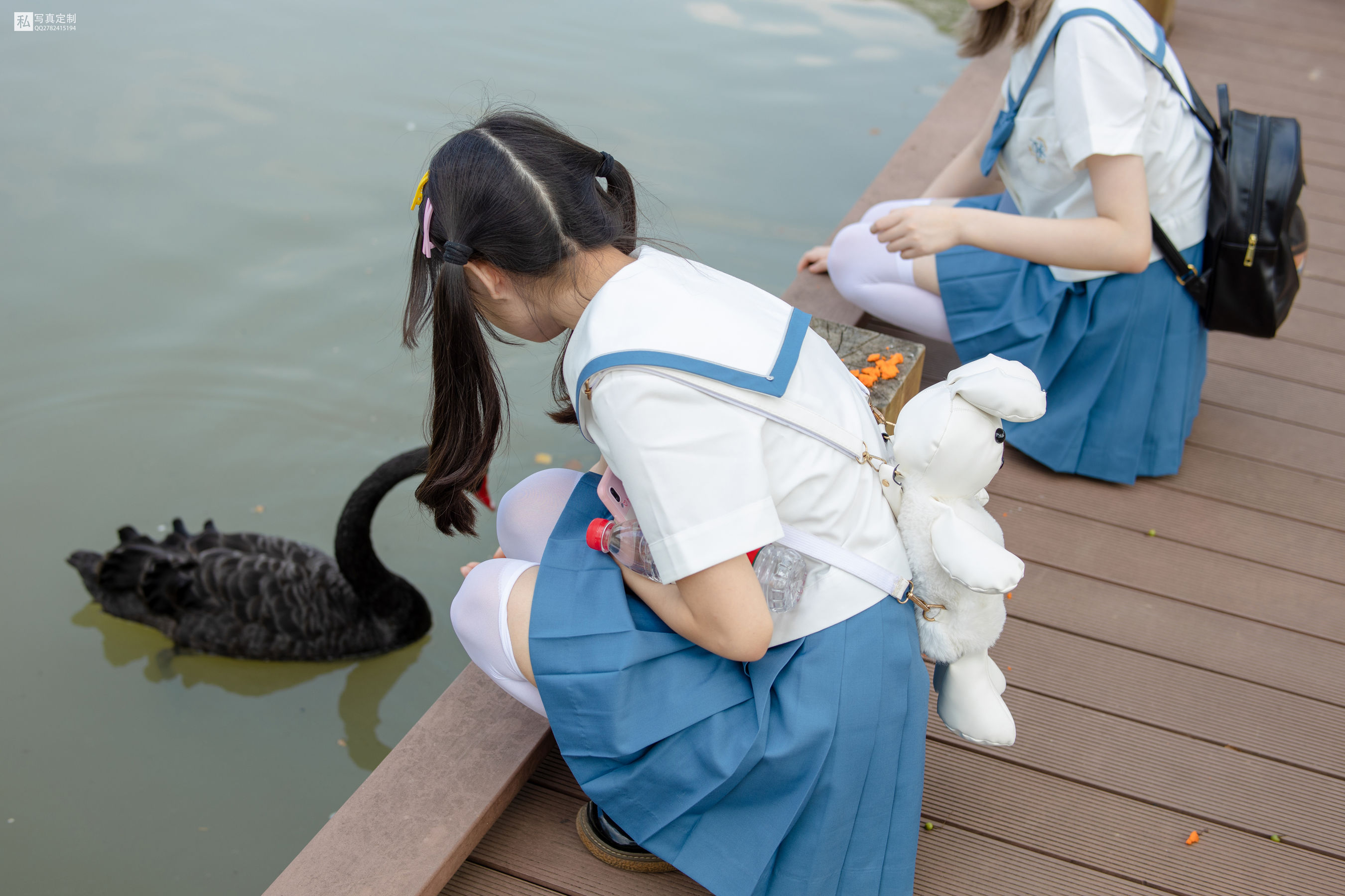 Mori Consortium JKFUN-025 Mo Mo & amp; AIKA 80D white silk overweight socks