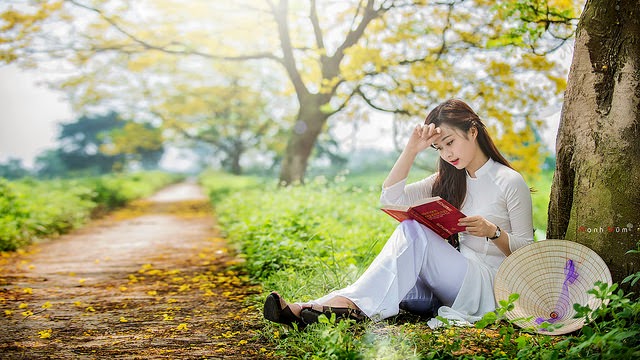 The road, between the pain The pain is just enough to miss each other, smile | Like ca