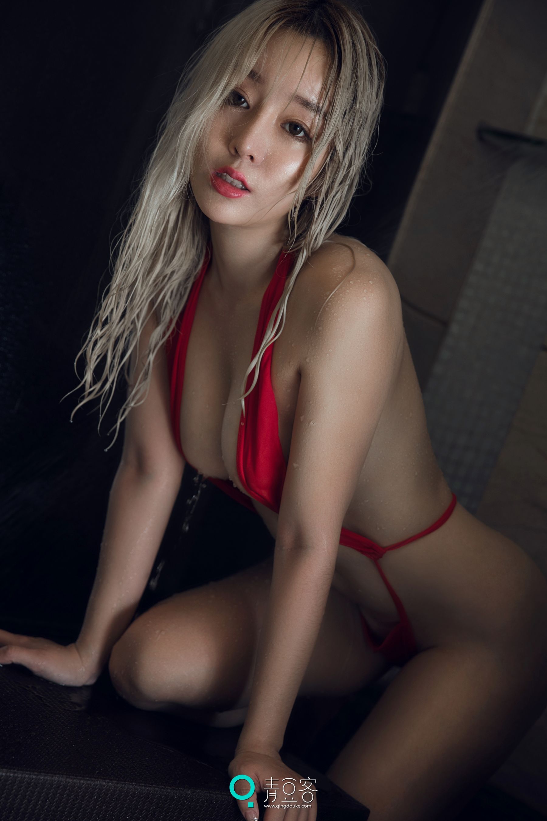 Wang Yuchun's Pink PaperWet Body Cushion Pants Green Doudou