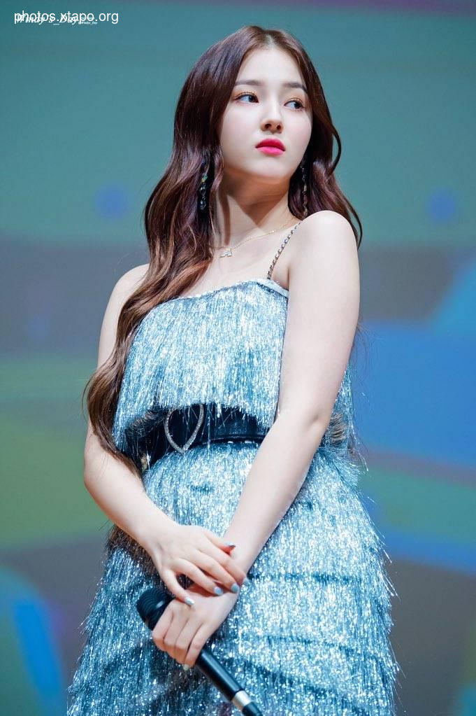 Nancy Momoland,