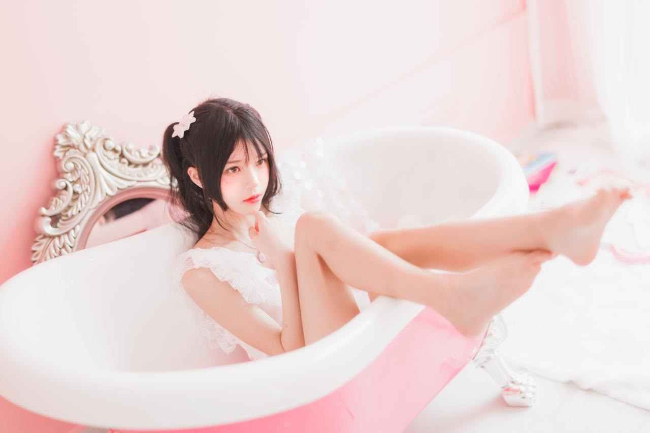 Sakura Tao Meow - Hibernation Series - Pink Bathtub 57P