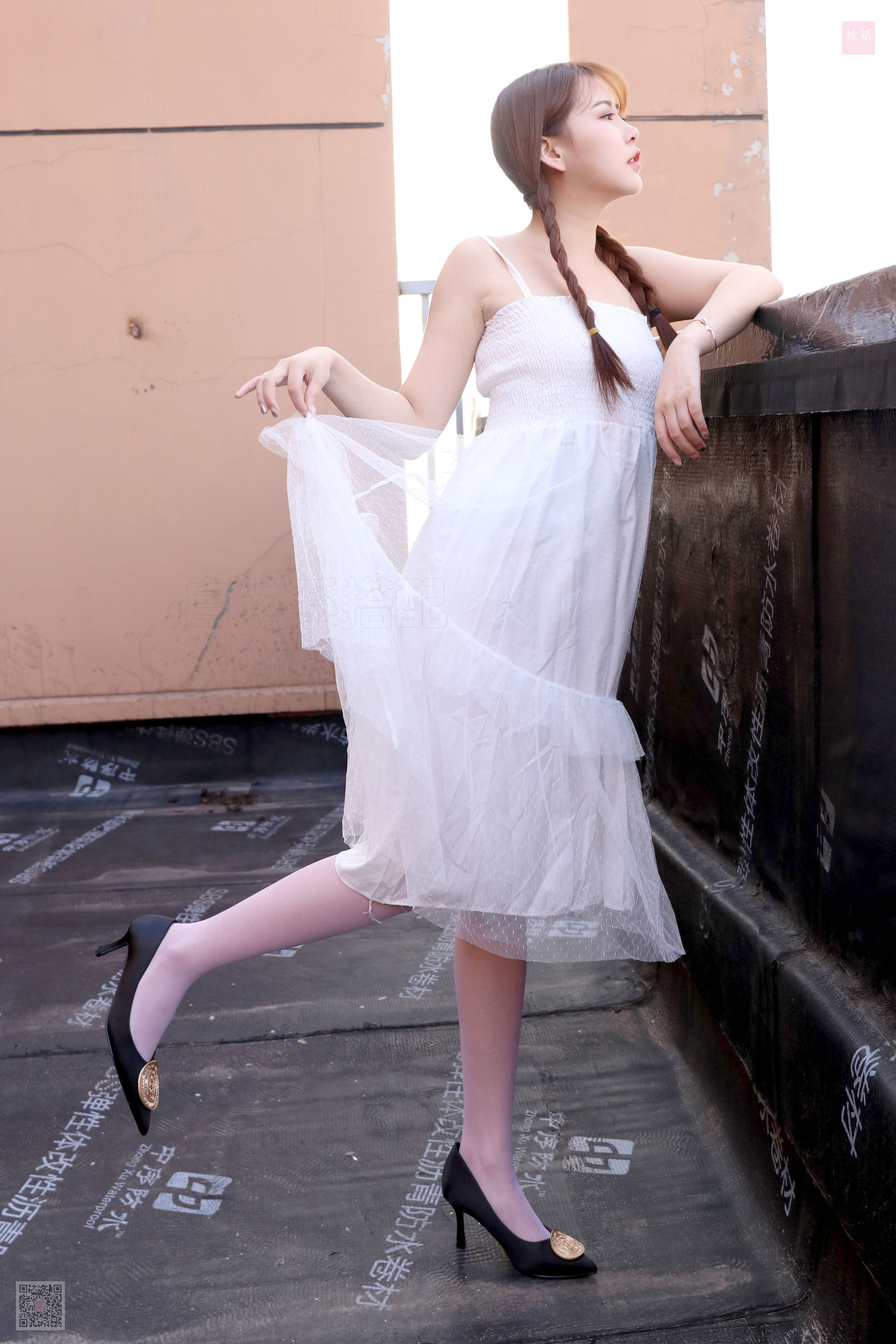 Sihua SH021 girl who dances in the rooftop of Su Yu