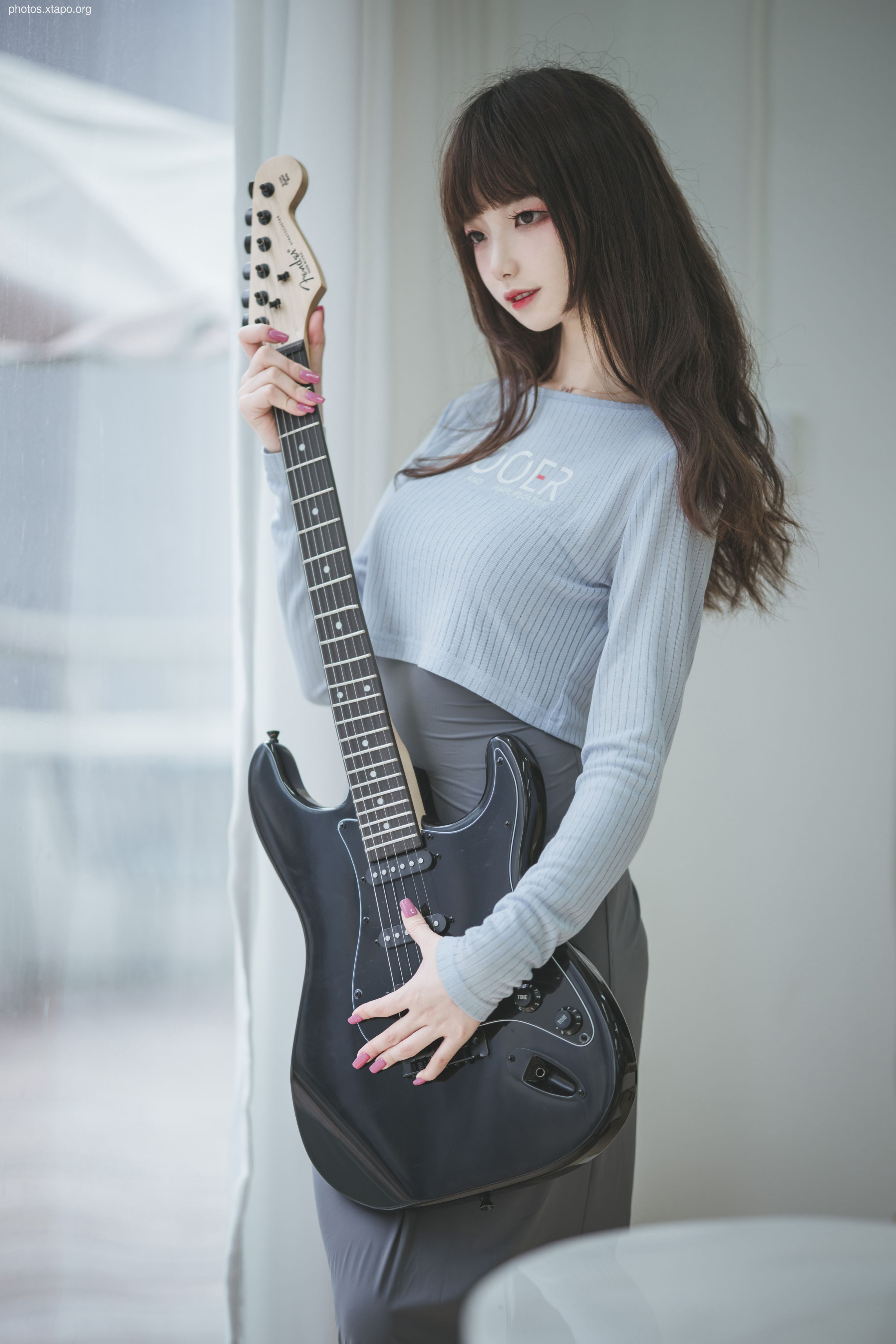 Fengjiang Guitar Sister