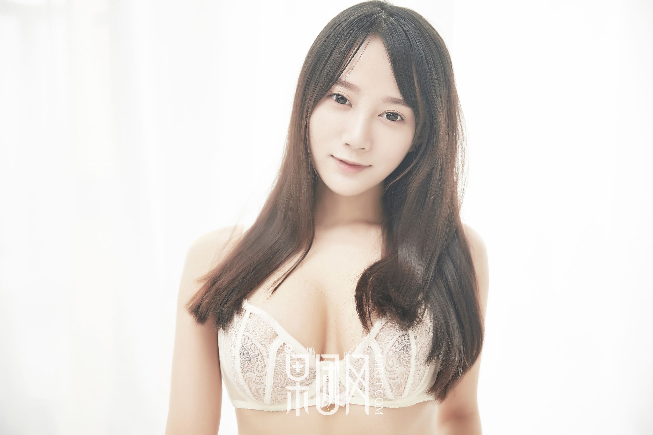 He Jiaying Pure Girl fruit group Girlt No.116