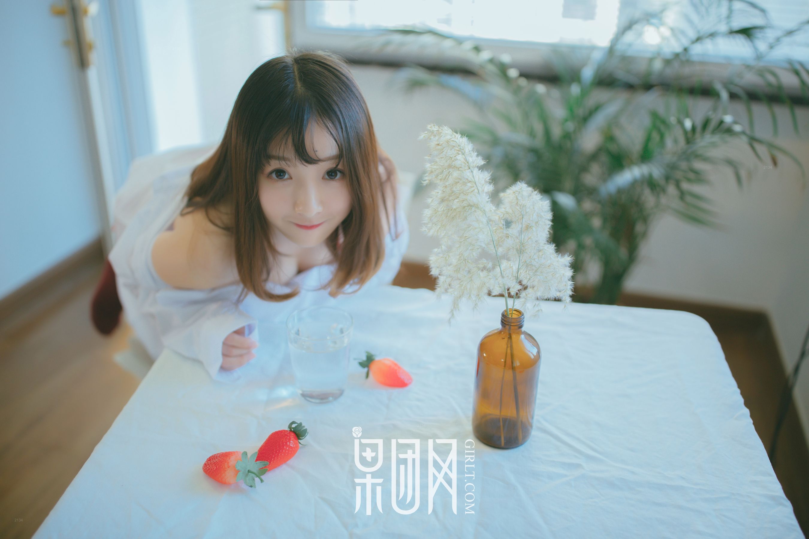 The sweet daily life of the strawberry girl Fruit Group Girlt Xiongchuan Jixin No.030