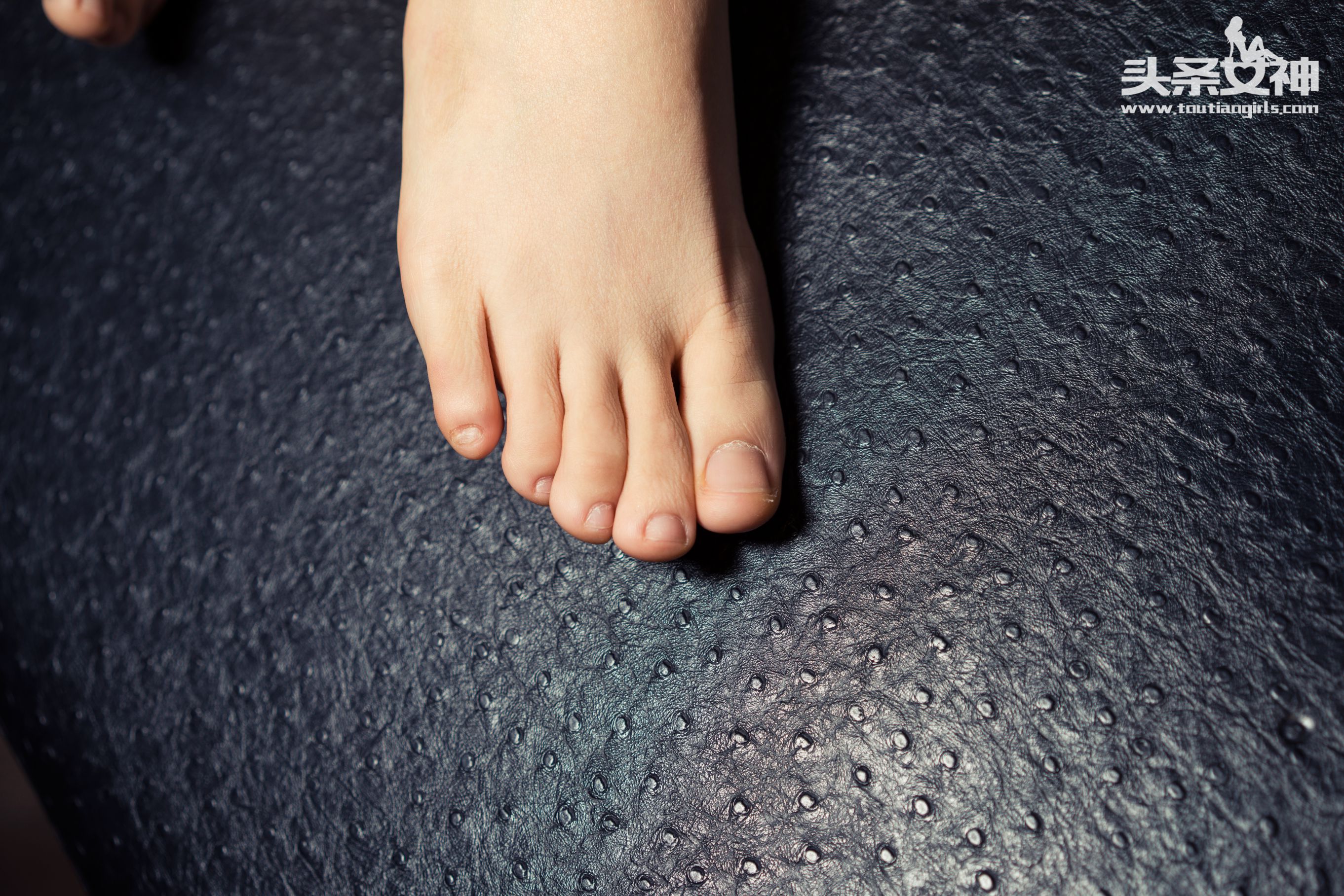 Qin Ruoxi The Evaluation of the Jade Foot Dusk Headline Goddess