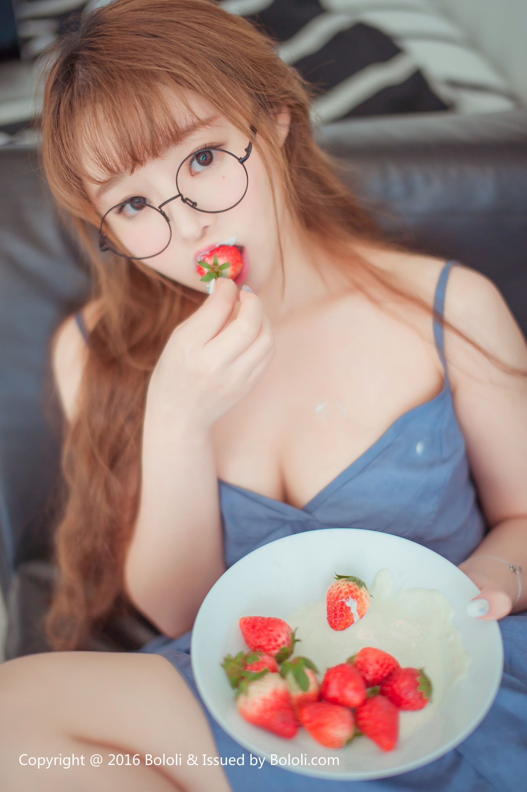 Liu Yanqi Strawberry Temptation in the Southern Hemisphere Bololi Bolo Society bol.036