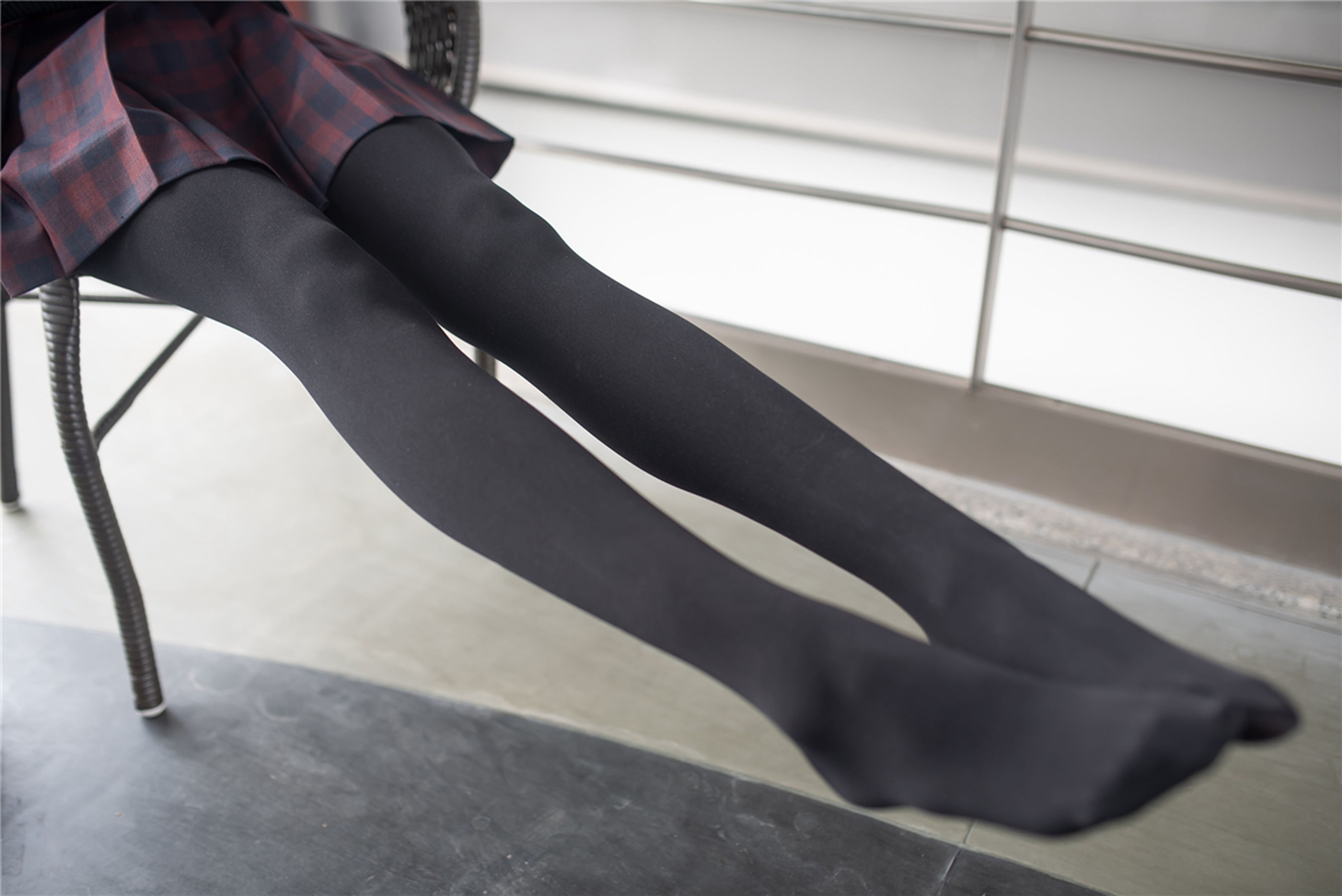 Field of Wind NO.147 Red Black Skirt thick black silk